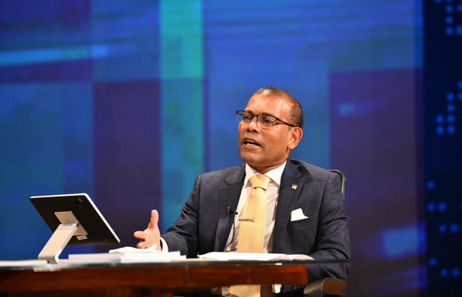 ރޭގެ ޕްރޮގްރާމްގައި ނަޝީދު ވާހަކަފުޅު ދައްކަވަނީ.