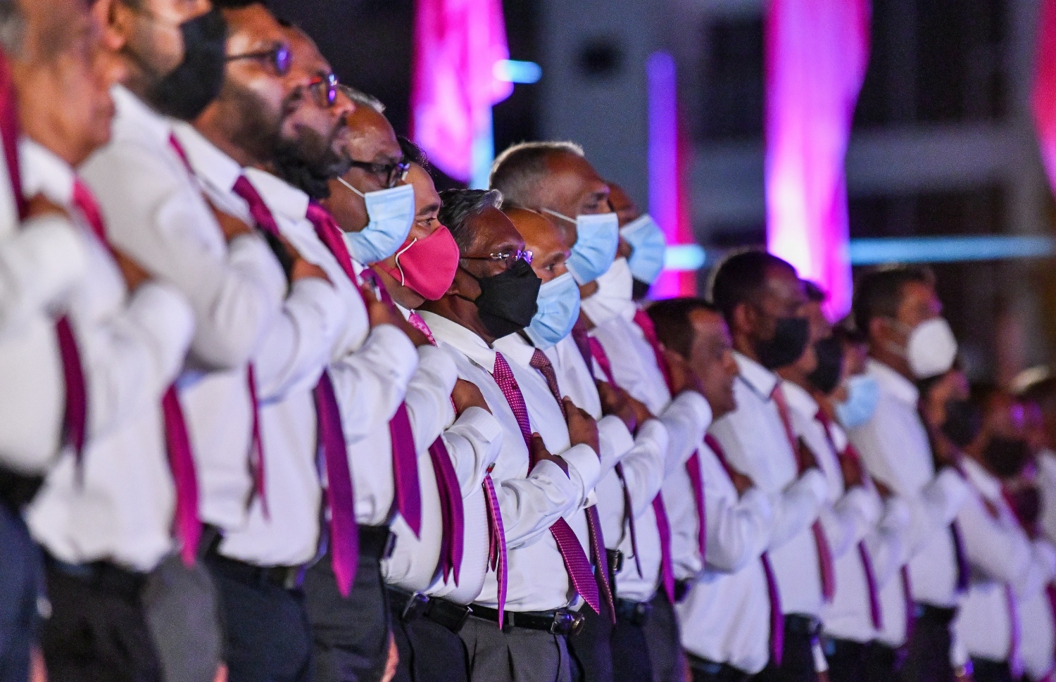 ޕީޕީއެމްގެ ޖަލްސާއެއްގައި އެ ޕާޓީގެ އިސްވެރިން ބައިވެރިވެވަޑައިގަންނަވަނީ. -- ފޮޓޯ: ފަޔާޒް މޫސާ | މިހާރު