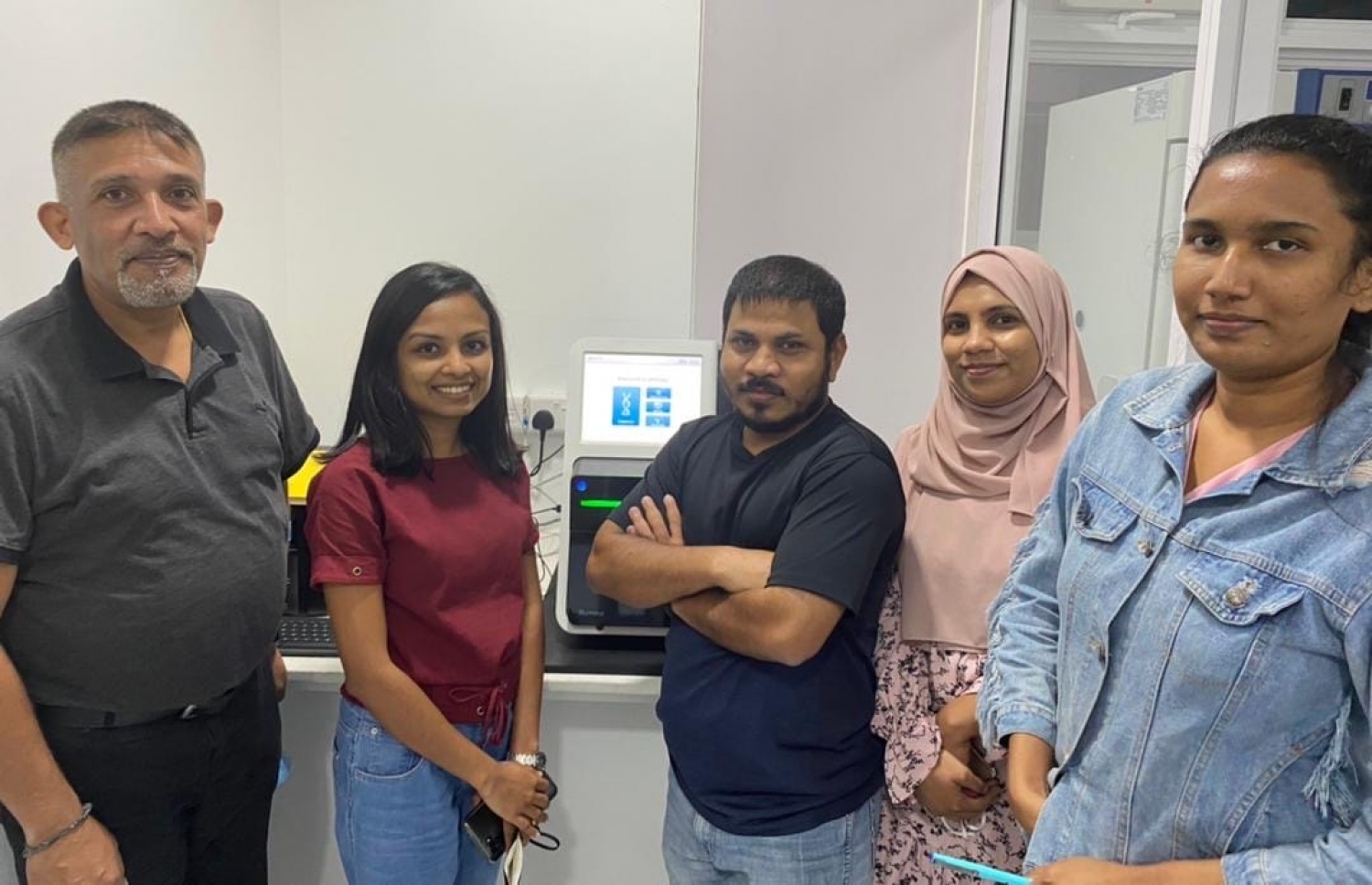 މެޑިފްލެކްސްގެ ބައެއް މުވައްޒަފުން.-- ފޮޓޯ: މެޑިފްލެކްސް