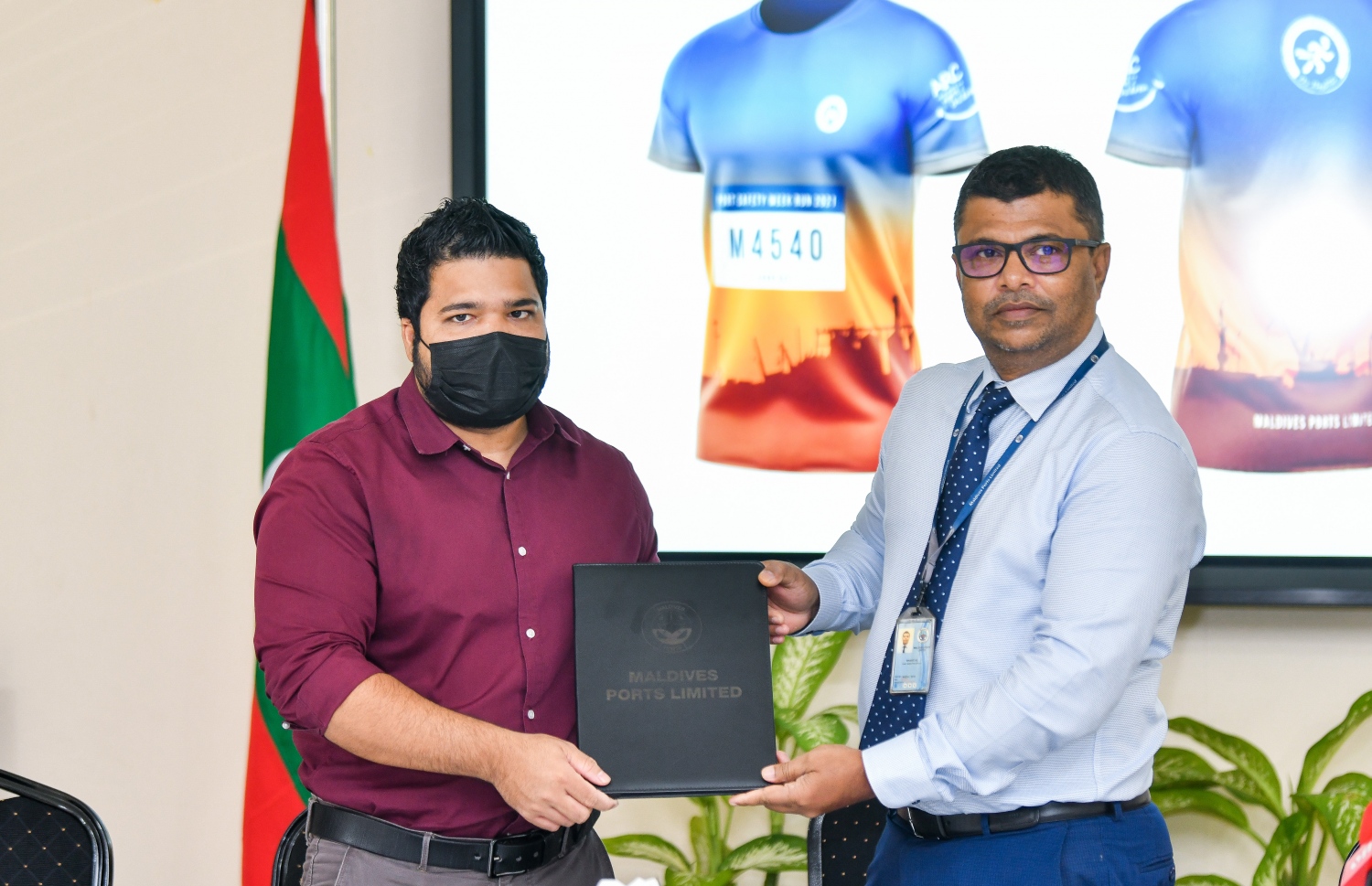 ހެލްތު ސޭފްޓީ ޕޯޓް ރަން ލޯންޗު ކުރުމަށް އެމްޕީއެލްގައި މިއަދު ބޭއްވުނު ހަފުލާގެ ތެރެއިން --- ފޮޓޯ: ފަޔާޒު މޫސާ | މިހާރު