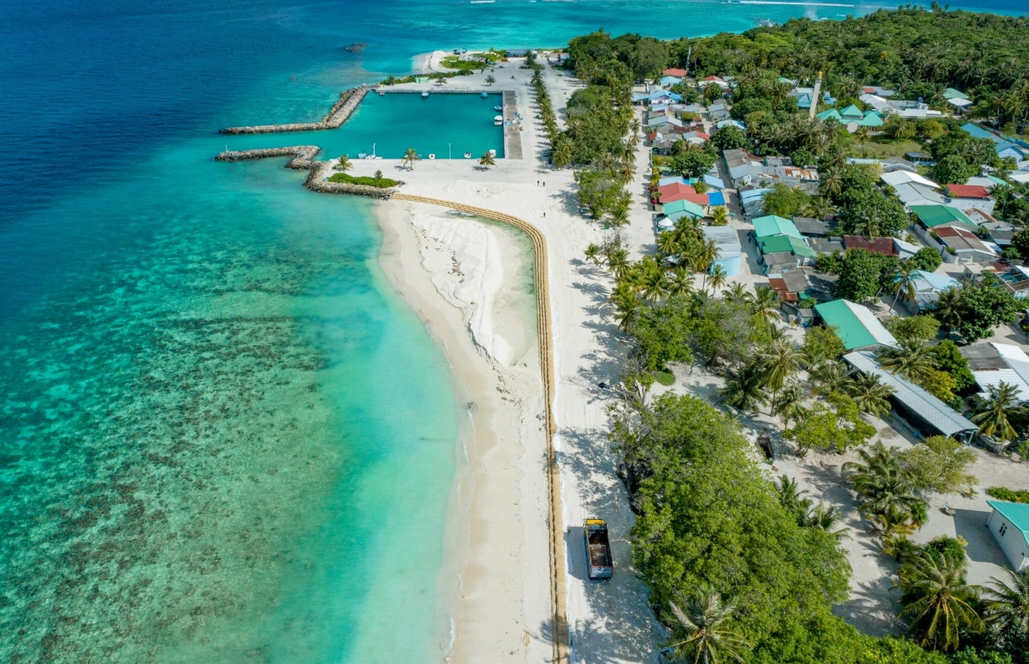 ރ. ފައިނުގެ ގޮނޑުދޮށުގެ މަސައްކަތް ނިންމާފައި--