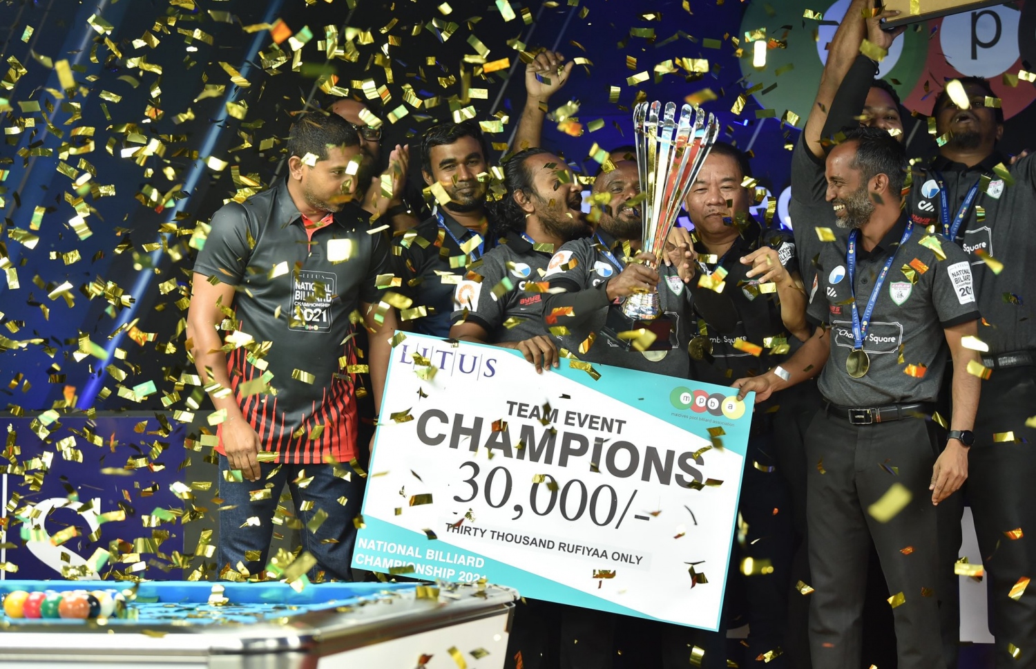 ކްލަބް އީގަލްސް ޗެމްޕިއަން ޓްރޮފީ ރޭ އުފުލާލަނީ --- ފޮޓޯ: ރައީސް އޮފީސް