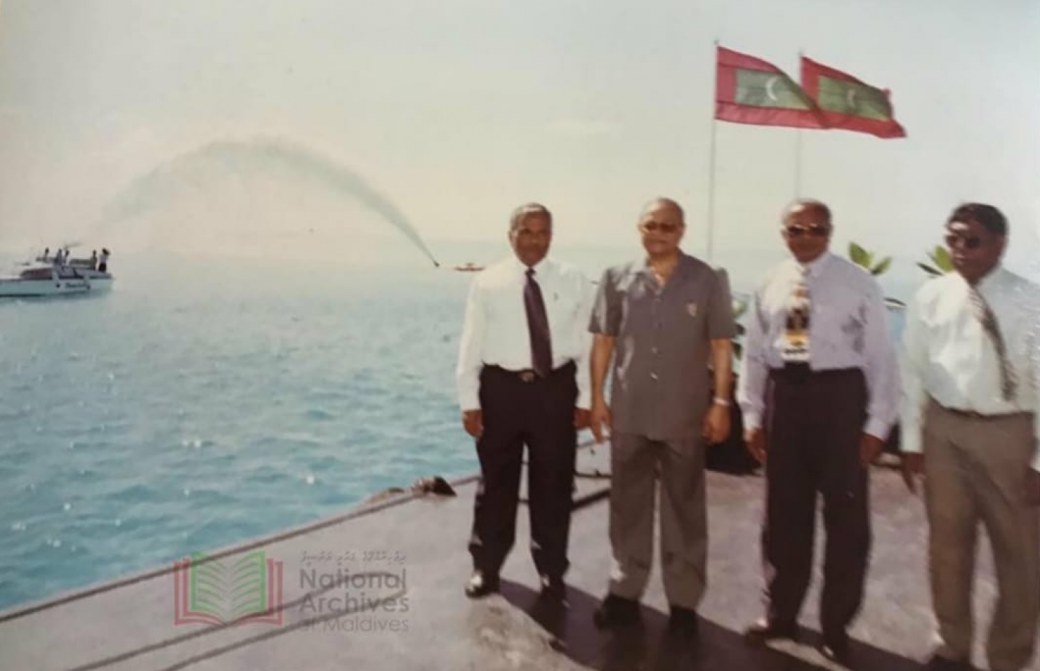 ހުޅުމާލެ ޕްރޮޖެކްޓް ރަސްމީކޮށް ފެއްޓެވުމަށް 1997 ގައި އޭރުގެ ރައީސް މައުމޫން އާއެކު އުމަރު ޒާހިރު --- ފައިލް ފޮޓޯ