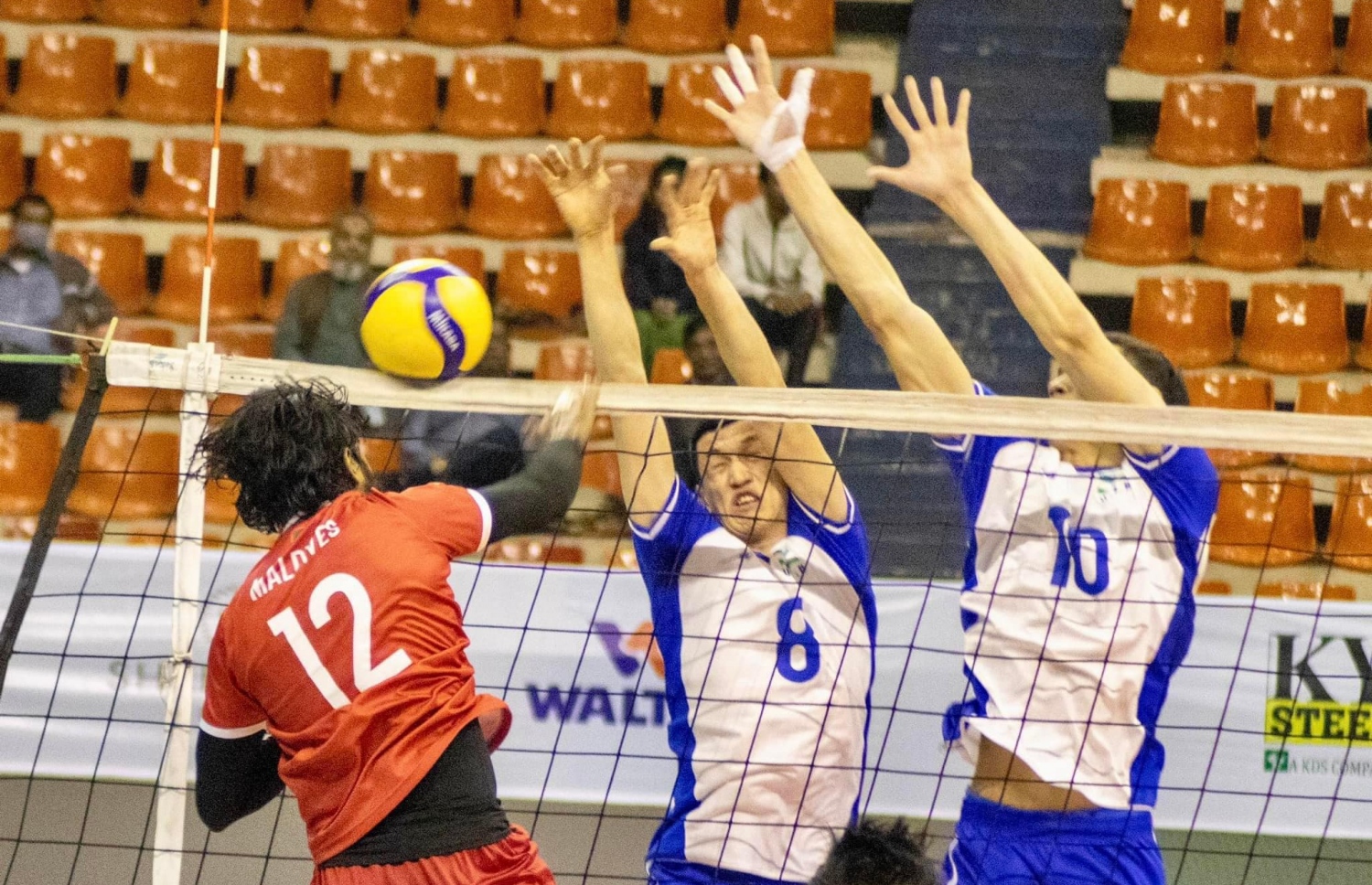 ރާއްޖެ އާއި އުޒްބެކިސްތާން ކުޅުނު މެޗުގެ ތެރެއިން  ފޮޓޯ: ވީއޭއެމް