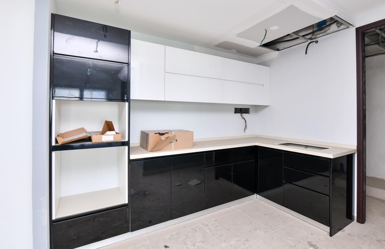 ފުލުހުންނާއި ސިފައިންގެ ފްލެޓްތަކުގެ ބަދިގެ ހުންނާނެ ގޮތް