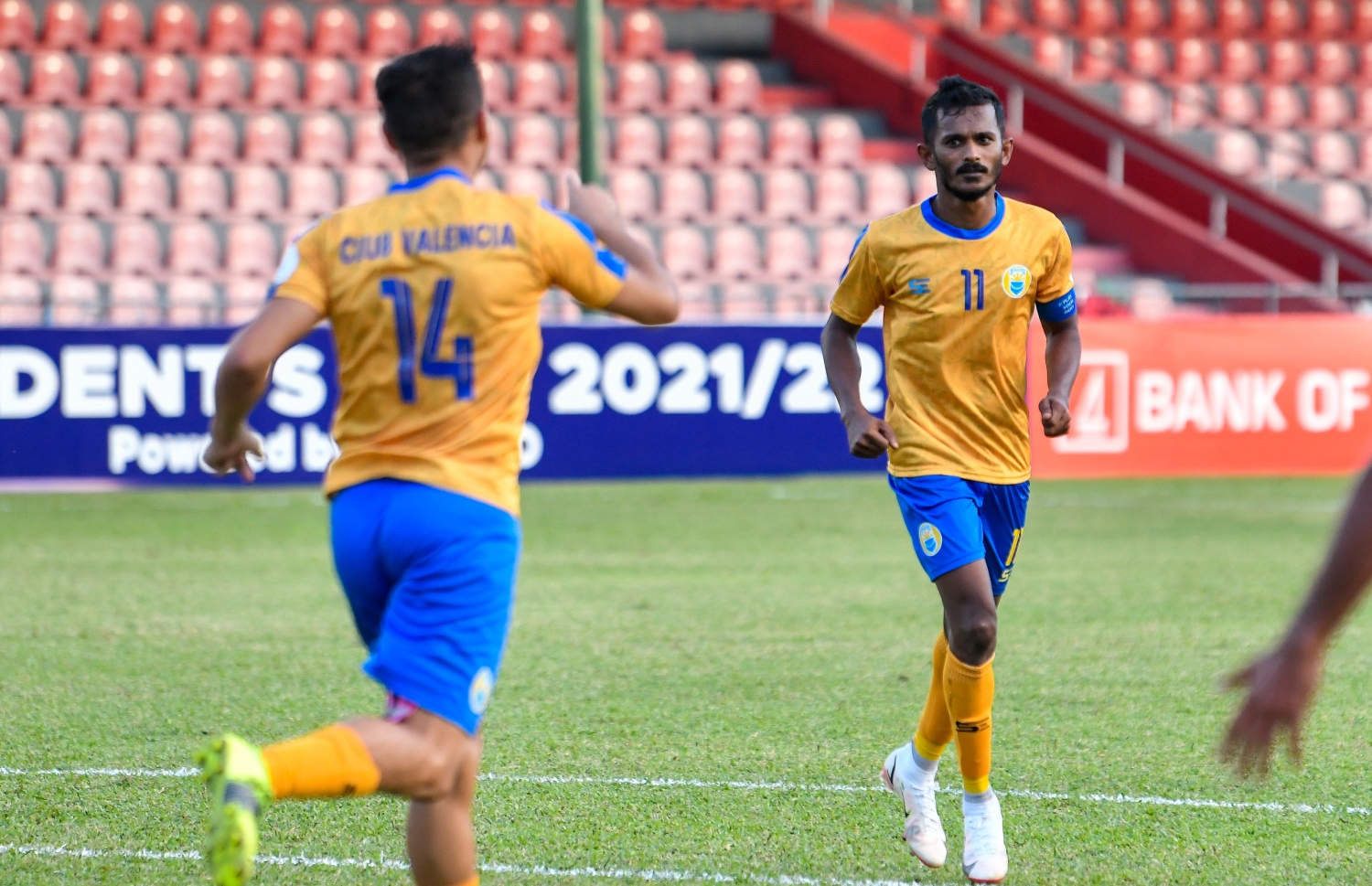 ވެލެންސިއާ އަށް ލަނޑު ޖަހައިދިން ސެންޓޭ (ކ) އުފާފާޅު ކުރަނީ --- ފޮޓޯ: ފަޔާޒު މޫސާ | މިހާރު