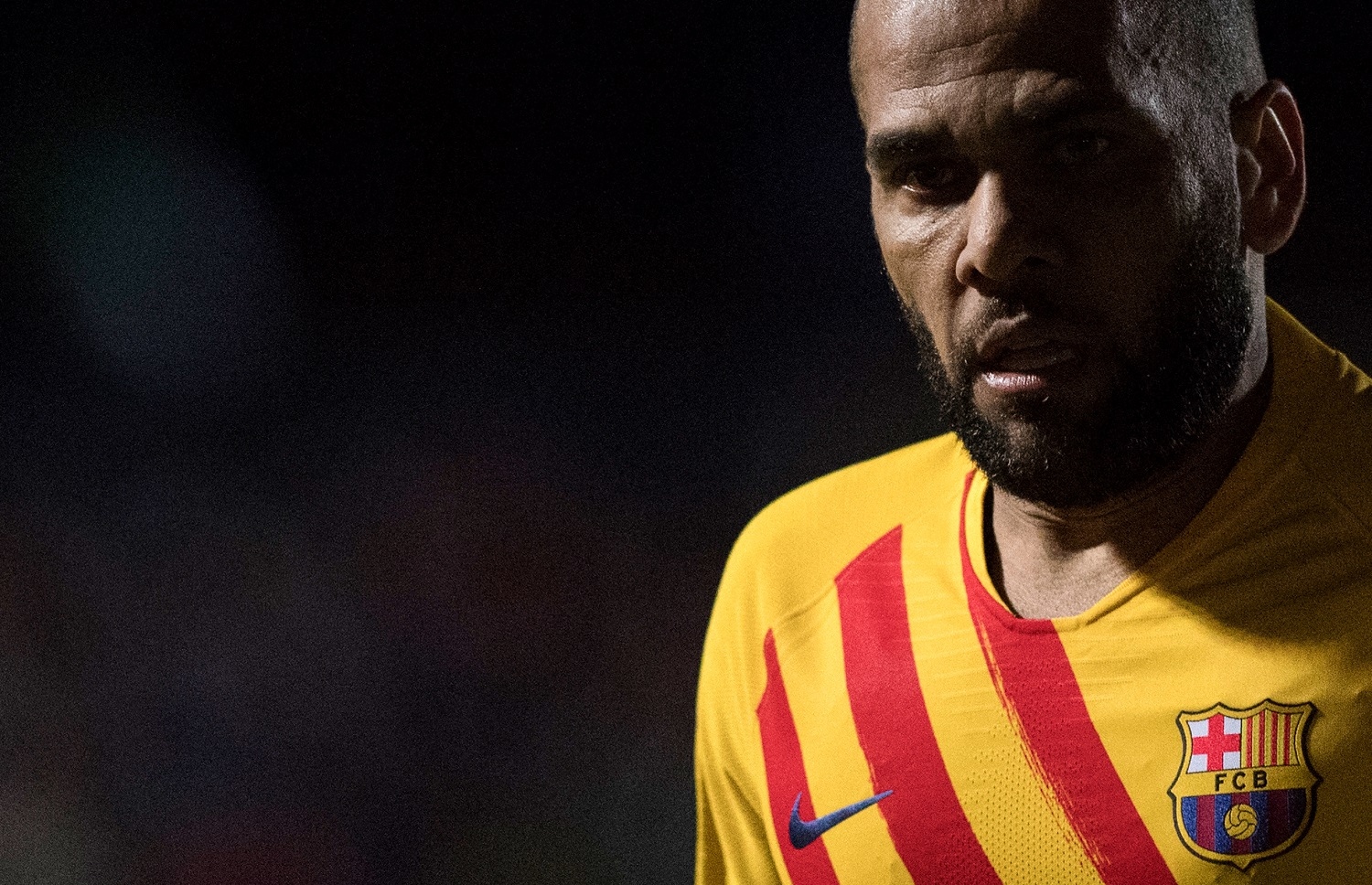 ރޭގެ މެޗުގައި ބާސެލޯނާގެ ޑެނީ އަލްވޭސް.-- ފޮޓޯ: އޭއެފްޕީ