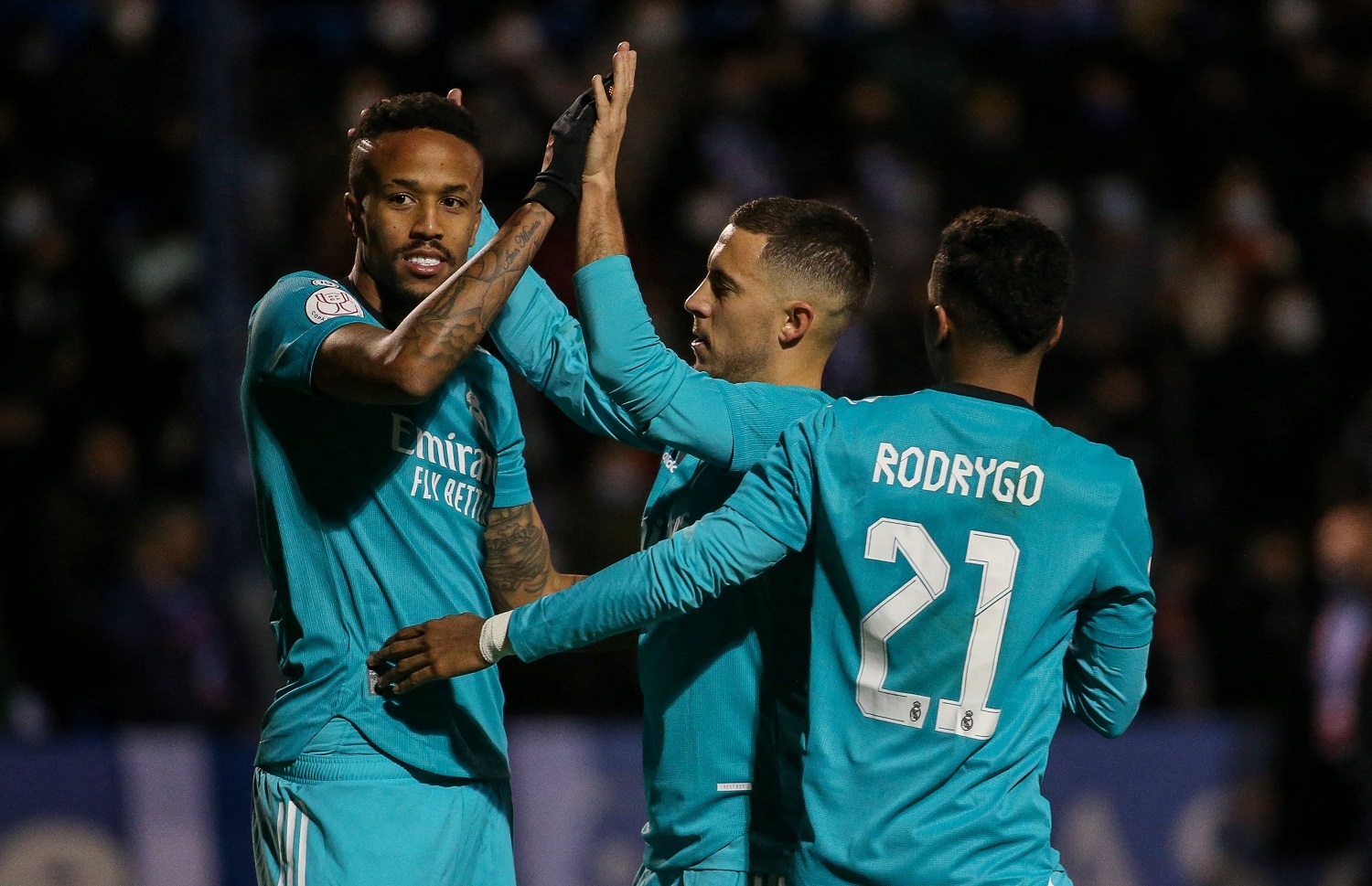 އެޑާ މިލިޓާއޯ (ވ) ރެއާލްގެ ފުރަތަމަ ލަނޑު ޖެހުމަށް ފަހު.-- ފޮޓޯ: އޭއެފްޕީ