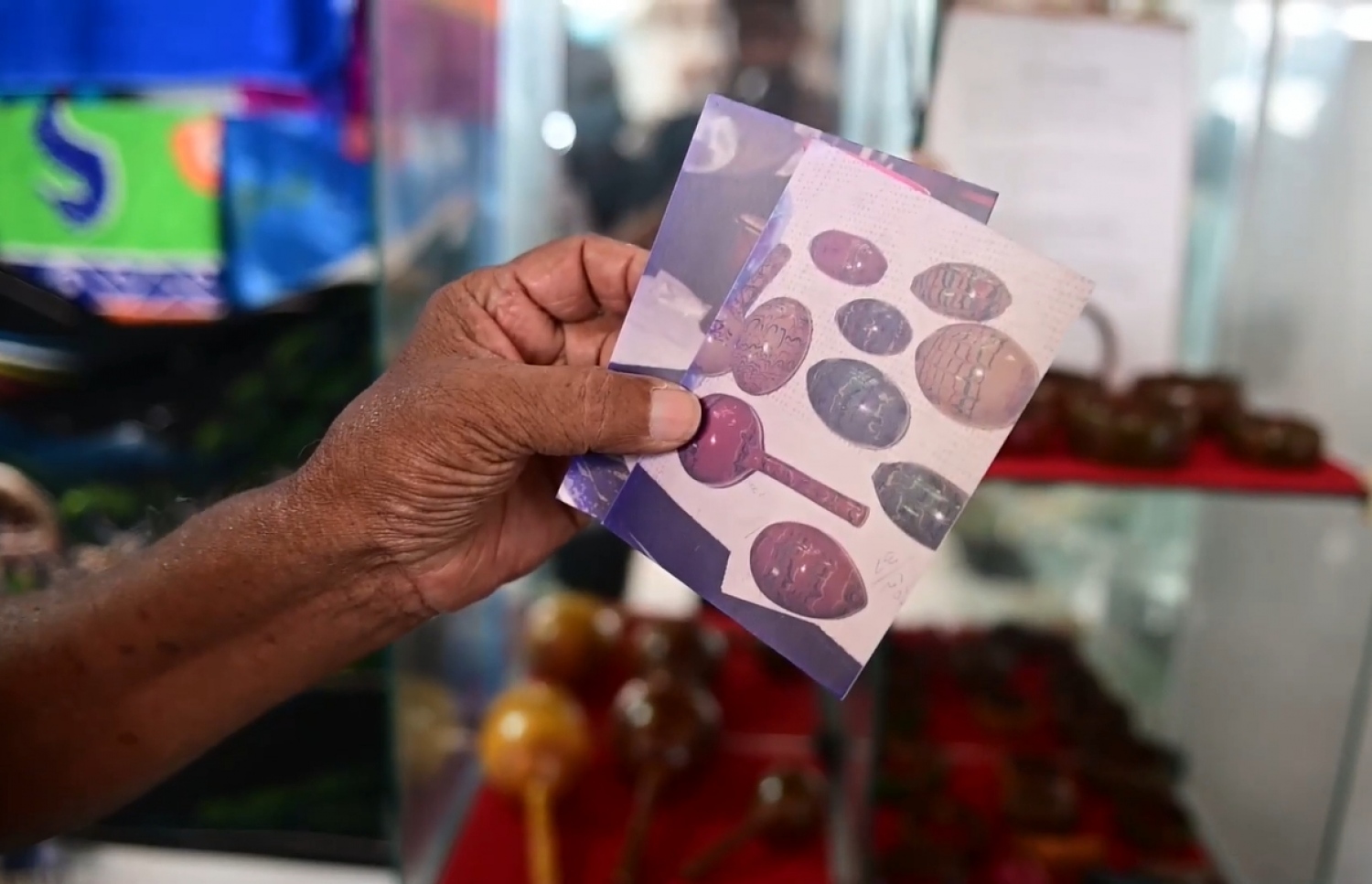 ސައީދުބެ ކުރައްވާފައިވާ ލާހިންގުމުގެ ބައެއް މަސައްކަތުގެ ފޮޓޯތަކެއް.-- ފޮޓޯ: މިހާރު