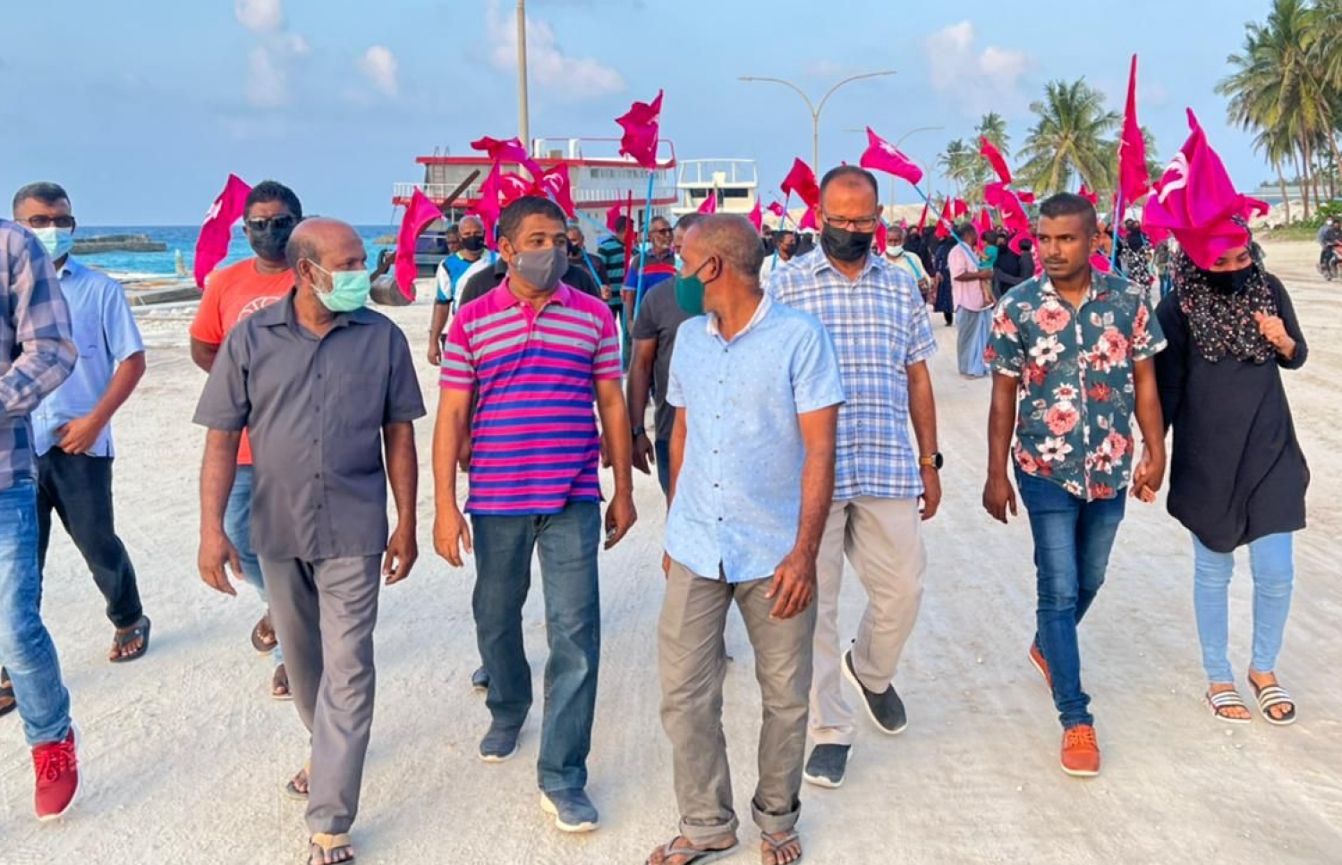 ޕީޕީއެމްގެ ޓީމެއް ކޮމަންޑޫގައި: ވާދަވެރި ކެމްޕޭނެއް އެ ދާއިރާގައި ކުރިއަށް އެބަދޭ. -- ފޮޓޯ/ ޕީޕީއެމް