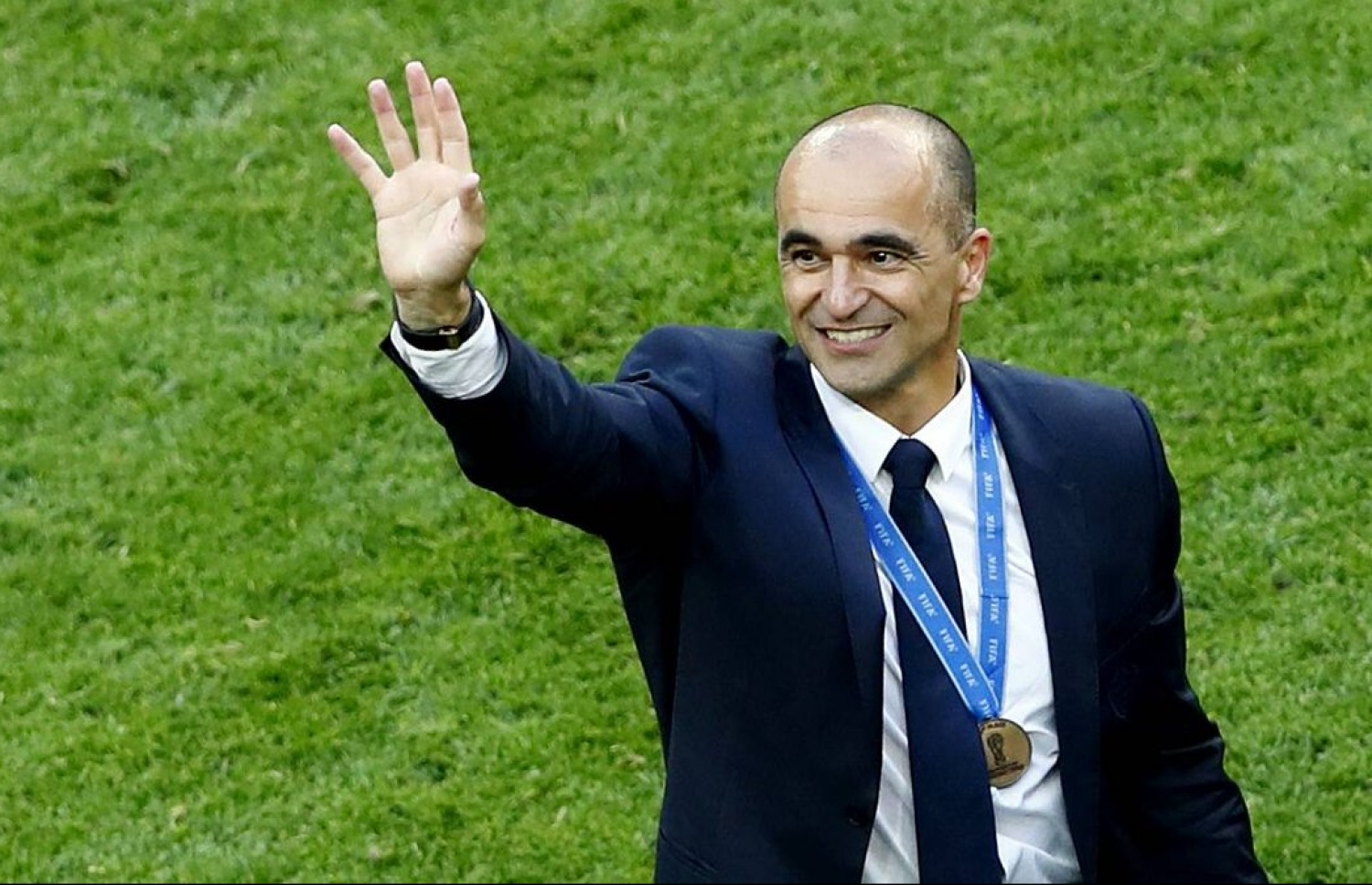 މާޓިނޭޒް ފީފާ ވޯލްޑް ކަޕް ބްރޯންޒް މެޑަލް އާއެކު.--