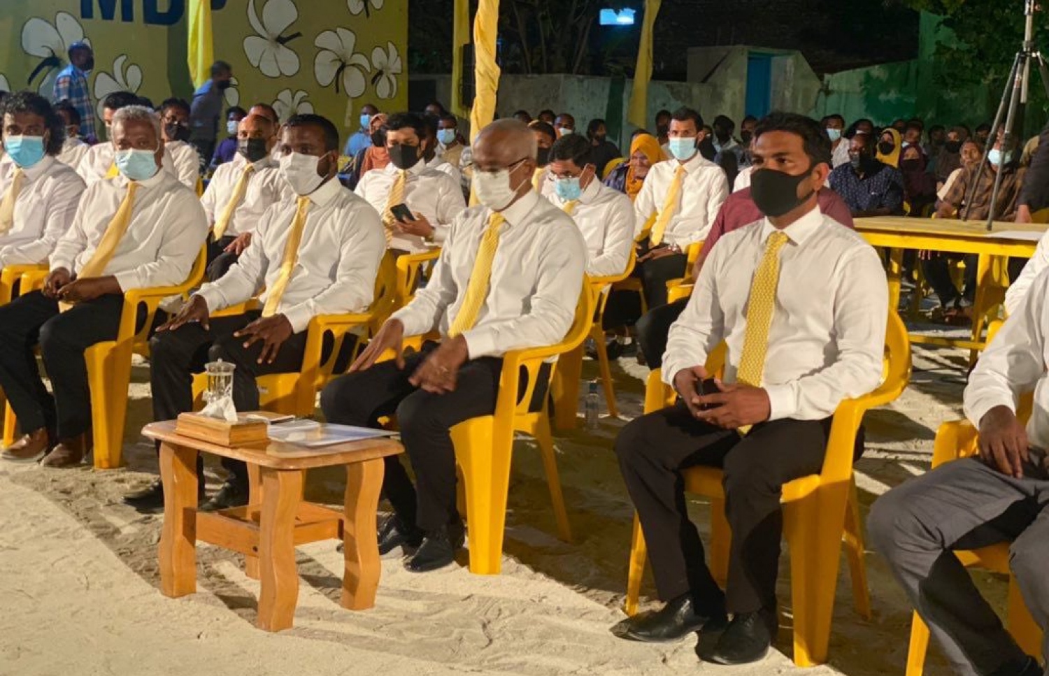 އެމްޑީޕީގެ ކެންޑިޑޭޓު ރާޝިދުގެ ކެމްޕޭން ޖަލްސާގައި ރައީސް ބައިވެރިވެވަޑައިގަންނަވަނީ. -- ފޮޓޯ/ އެމްޑީޕީ