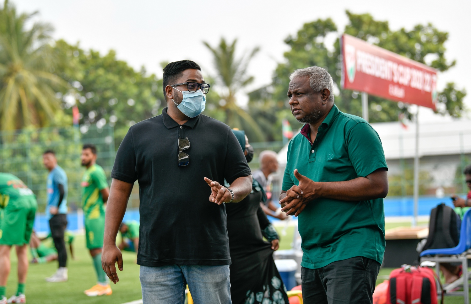 އެފްއޭއެމްގެ ކުރީގެ ނައިބު ރައީސް ޝާފިއު (ކ) އާއި ބައްސާމް: އެފްއޭއެމްގެ އެކްސްކޯ އިން އެންމެ ފުރަތަމަ އިސްތިއުފާ ދެއްވީ ޝާފިއު --- ފައިލް ފޮޓޯ