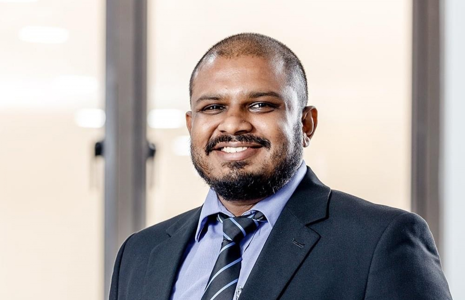 ރާއްޖޭގައި ޓެކްނޮލޮޖީގެ ދާއިރާގައި މަޝްހޫރު އަހުމަދު ރިޔަޒީ މުހައްމަދު (ޑާޑި): އެންމެފަހުން ހުރީ "ލޮޓީފައިލްސް" ގެ ޕްރޮޑަކްޓް ލީޑްގެ މަގާމުގައި.