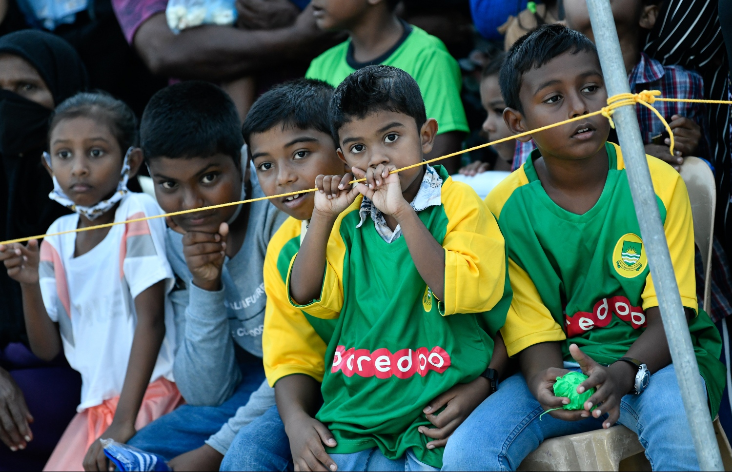 އަލިފުށި- ޖެނުއަރީ 23، 2022: ރ. އަލިފުށީގައި ކުޅުނު ފައިނަލް މެޗު ބަލަން ގޮސް ތިބި ކުޑަކުދިން، އިތުރު ވަގުތުގެ ދެހާފު ކުޅެ މާޒިޔާގެ މައްޗަށް 2-1 ގެ ނަތީޖާ އަކުން ކާމިޔާބު ހޯދައި ޕްރެޒިޑެންޓްސް ކަޕުގެ ޗެމްޕިއަންކަން ވެލެންސިއާ ވަނީ ހޯދާފައި--. ފޮޓޯ: ނިޝާން އަލީ/މިހާރު