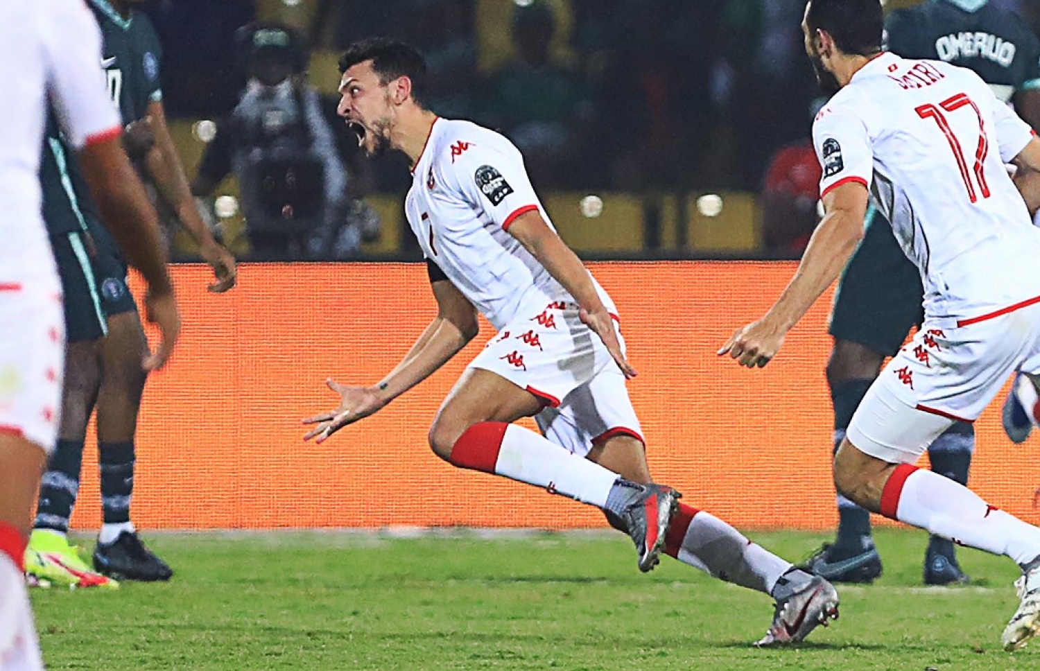 ޓިއުނީޝިއާގެ ޔޫސެފް ސަކްނީ ނައިޖީރިއާ ކޮޅަށް ލަނޑު ޖެހުމަށް ފަހު.-- ފޮޓޯ: އޭއެފްޕީ