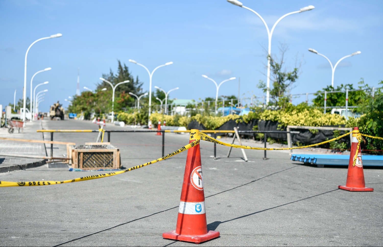 މާލެ އިންޑަސްޓްރިއަލް ވިލެޖުގައި "ތިލަމާލެ ބްރިޖު"ގެ އެންމެ މުހިންމު ސާވޭ، ޖިއޯޓެކްނިކަލް ސާވޭ ހެދުމުގެ އަމަލީ މަސައްކަތް ފަށައިގެން ކުރިއަށް ދަނީ.-- ފޮޓޯ: ނިޝާން އަލީ / މިހާރު