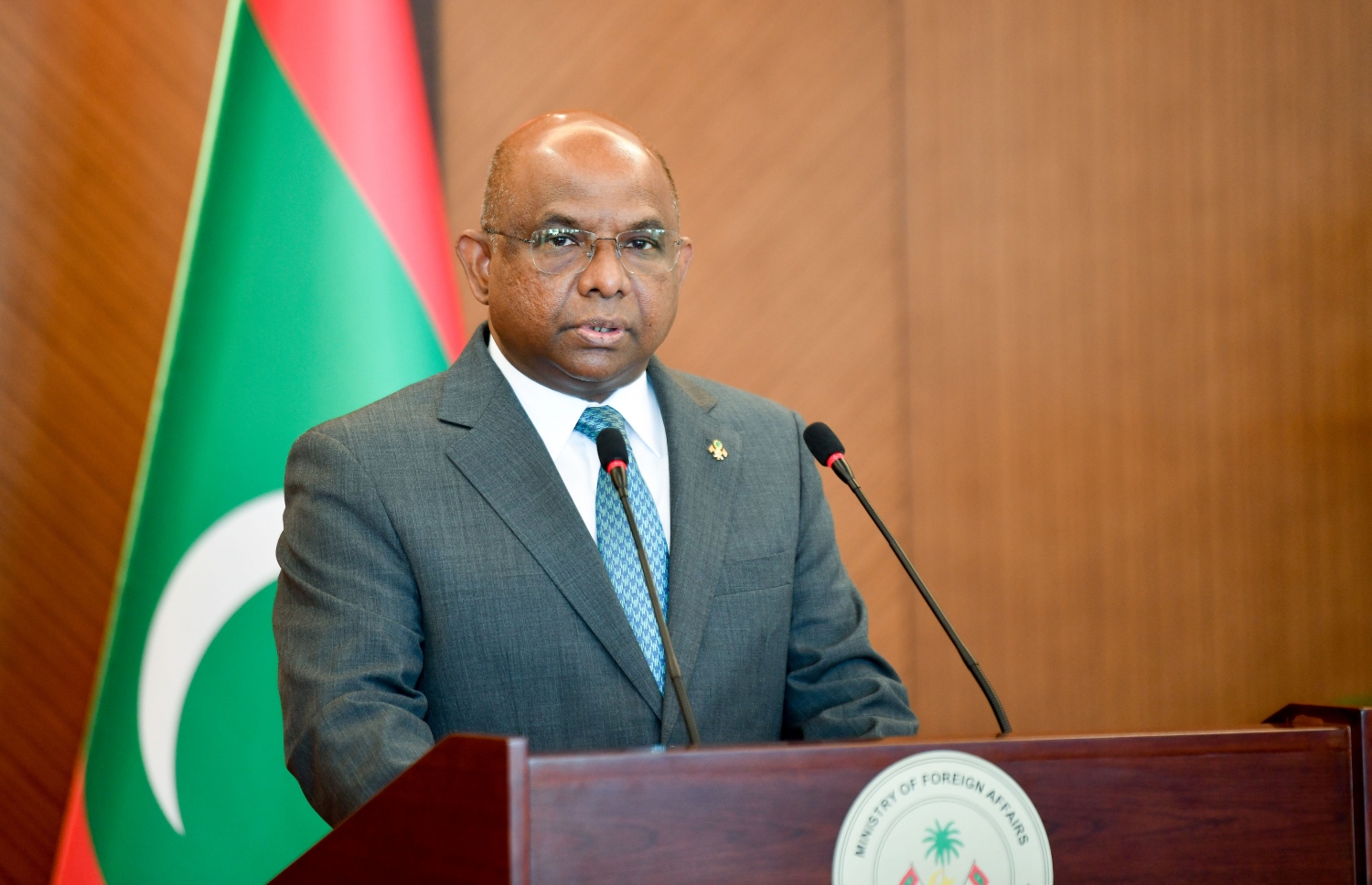 މާލެ: ޖެނުއަރީ 30، 2022: ރާއްޖޭގެ ފޮރިން މިނިސްޓަރު އަބްދުﷲ ޝާހިދު ވާހަކަ ދައްކަވަނީ: ކޮވިޑް-19 އިން ދިފާއުވުމަށް ޖަހާ ސިނޮވެކް ވެކްސިންގެ 20،000 ޑޯޒް ތުރުކީ ސަރުކާރުން ރާއްޖެ އަށް ވަނީ ހަދިޔާކޮށްފައި.-- ފޮޓޯ: ނިޝާން އަލީ /މިހާރު