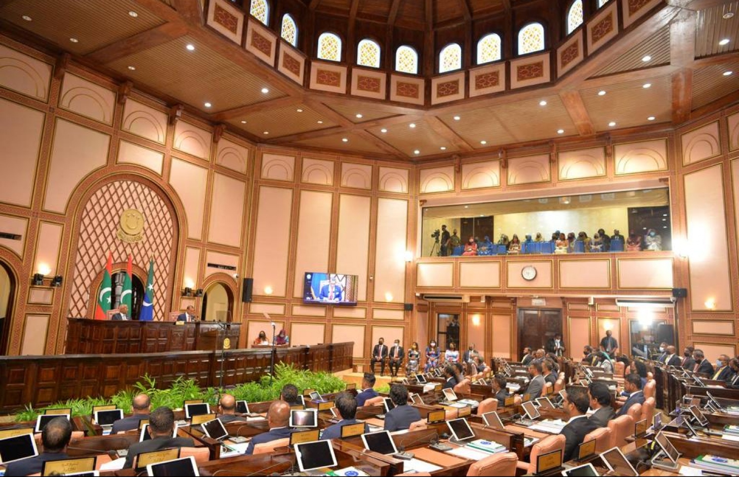 ރައްޔިތުންގެ މަޖިލިސް މިއަހަރަށް ހުޅުވާ ޖަލްސާގައި ރައީސް އިބްރާހިމް މުހައްމަދު ސޯލިހު ރިޔާސީ ބަޔާން އިއްވަވަނީ-- ފޮޓޯ: މަޖިލިސް