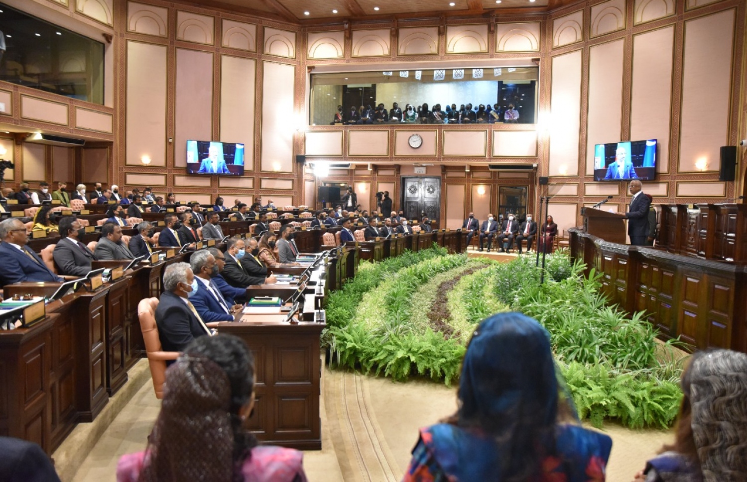 ރައްޔިތުންގެ މަޖިލިސް މިއަހަރަށް ހުޅުވާ ޖަލްސާގައި ރައީސް އިބްރާހިމް މުހައްމަދު ސޯލިހު ރިޔާސީ ބަޔާން އިއްވަވަނީ-- ފޮޓޯ: މަޖިލިސް