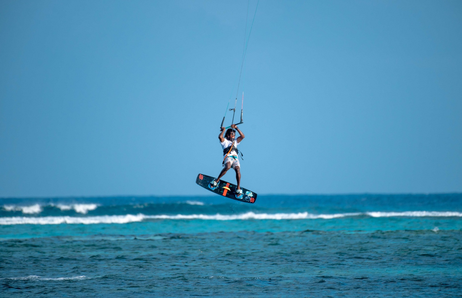 މާފުށި- ފެބްރުއަރީ 9، 2022:މަފުށީގައި ކުރިއަށްދާ ރާޅުގުޑި ކައިޓް ބޯޑިން މުބާރާތުގެ ތެރެއިން -- ފޮޓޯ: އަހުމަދު އަވްޝަން/މިހާރު