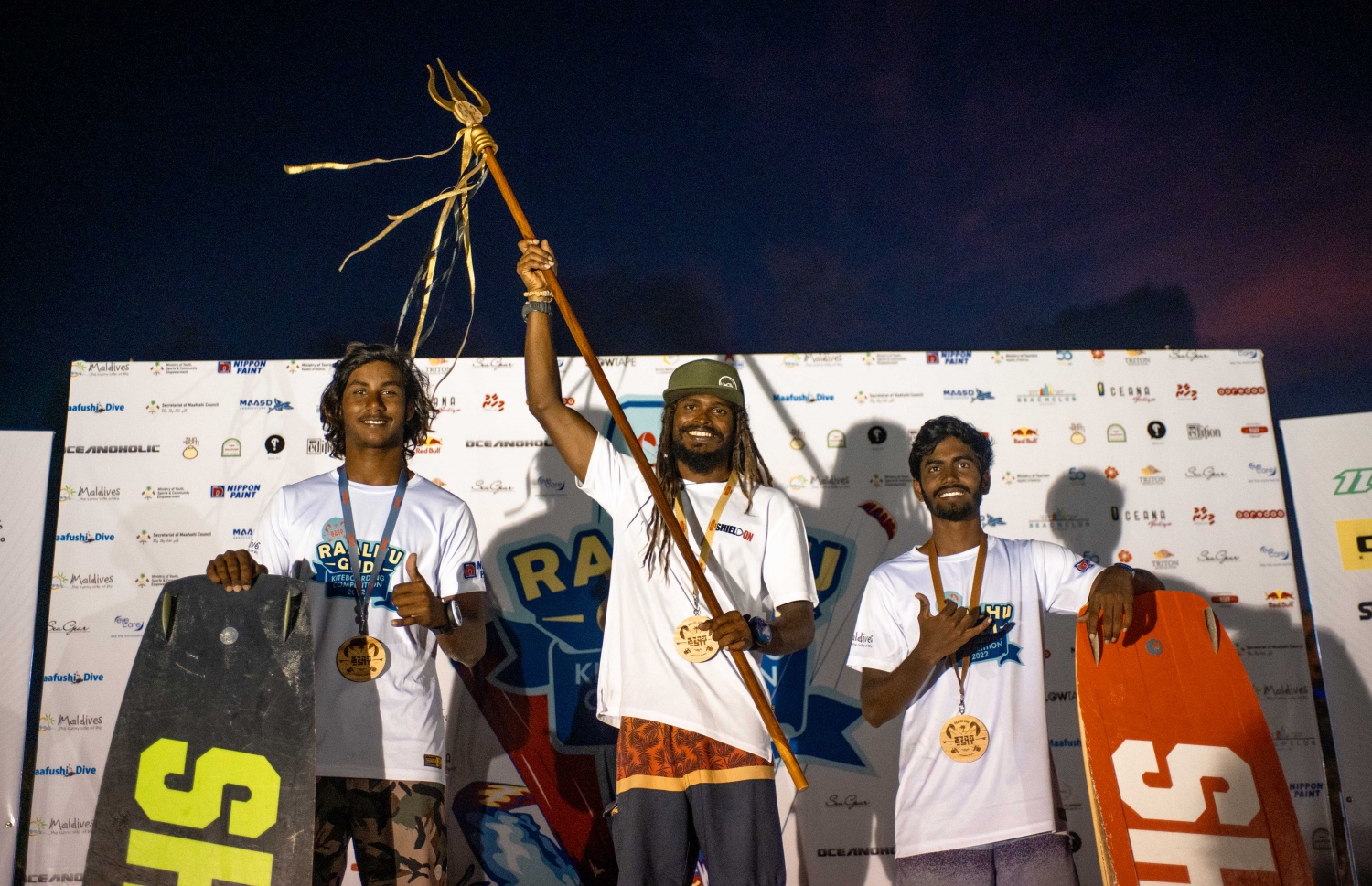 މާފުށި- ފެބްރުއަރީ 9، 2022:މަފުށީގައި ކުރިއަށްދާ ރާޅުގުޑި ކައިޓް ބޯޑިން މުބާރާތުގެ ތެރެއިން -- ފޮޓޯ: އަހުމަދު އަވްޝަން/މިހާރު