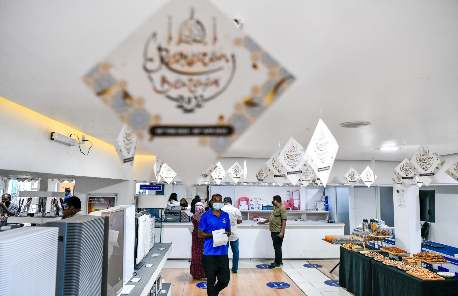 އެސްޓީއޯ ހޯމް އިމްޕްރޫވްމަންޓުން ބަޔަކު ވިޔަފާރި ކުރަނީ-- ފޮޓޯ: ފަޔާޒު މޫސާ/މިހާރު