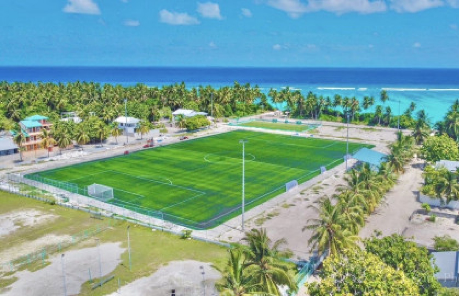 ސަރުކާރުން ހަދާފައިވާ ނިލަންދޫ ފުޓުބޯޅަ ދަނޑު.-- ފޮޓޯ: ޔޫތު މިނިސްޓްރީ