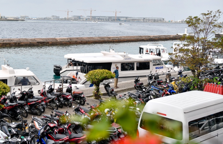 Magu hadhaathee Henveiru terminal in feshigen rasmee faalamaa hama ah falhu bandhu kuranee