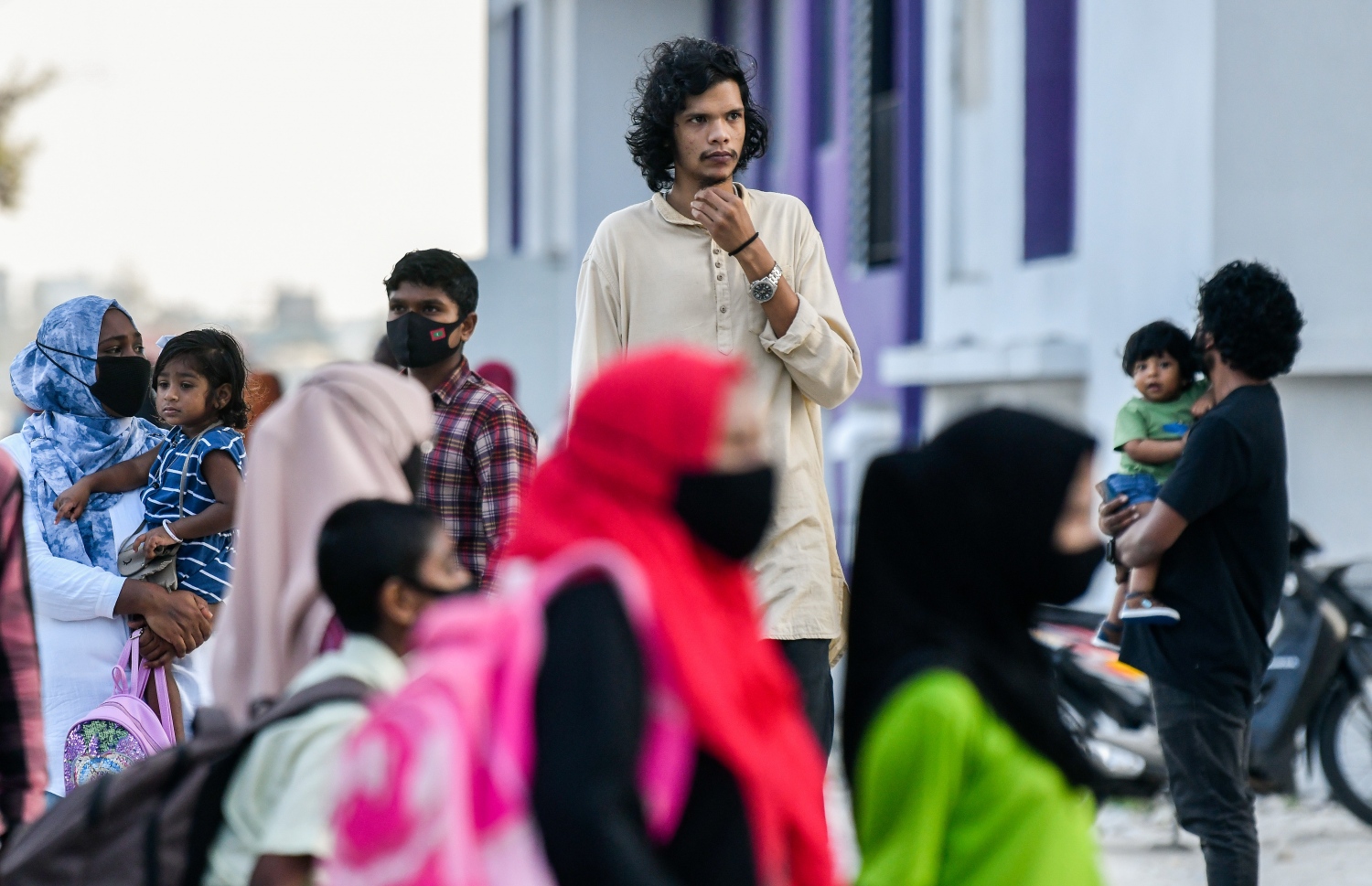 ހަމްދާން ހުޅުމާލޭގެ ފޭސް ދޭއްގައި އޭނާ ދިރިއުޅޭ ހިޔާ ފްލެޓް ކައިރިން ހިނގާލާފައި ދަނީ. --މިހާރު ފޮޓޯ