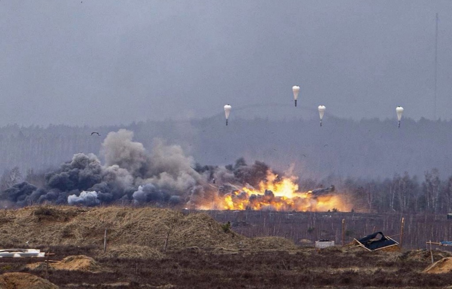 މިދިޔަ ފެބްރުއަރީ މަހުގެ ފަހުކޮޅު، ރަޝިޔާ ސިފައިންނާއި ބެލަރޫސް ސިފައިން ގުޅިގެން ބޭއްވި އަސްކަރީ ތަމްރީންތަކުގެ ތެރެއިން. --އޭއެފްޕީ