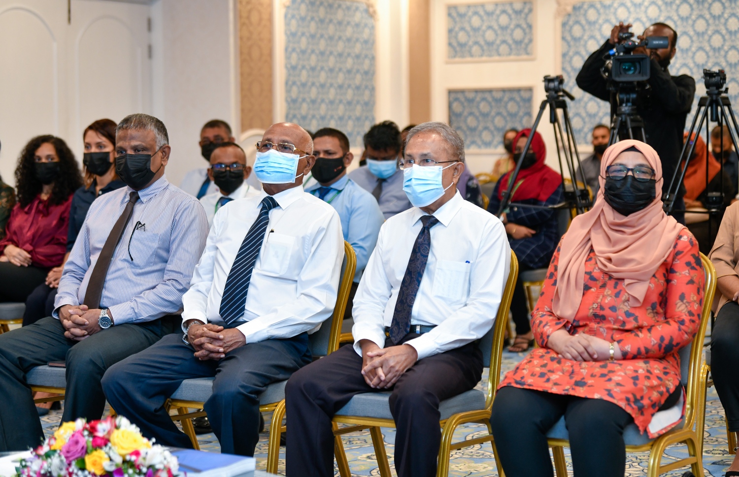 ރާއްޖޭގެ ސިއްހީ ދާއިރާގެ ތަފާސްހިސާބު ނެރުމަށް މީގެ ކުރިން ބޭއްވި ރަސްމިއްޔާތުގައި ހެލްތު މިނިސްޓަރު ނަސީމު (ވ-2) ބައިވެރިވެވަޑައިގަންނަވަނީ.-- ފޮޓޯ: ފަޔާޒު މޫސާ/ މިހާރު