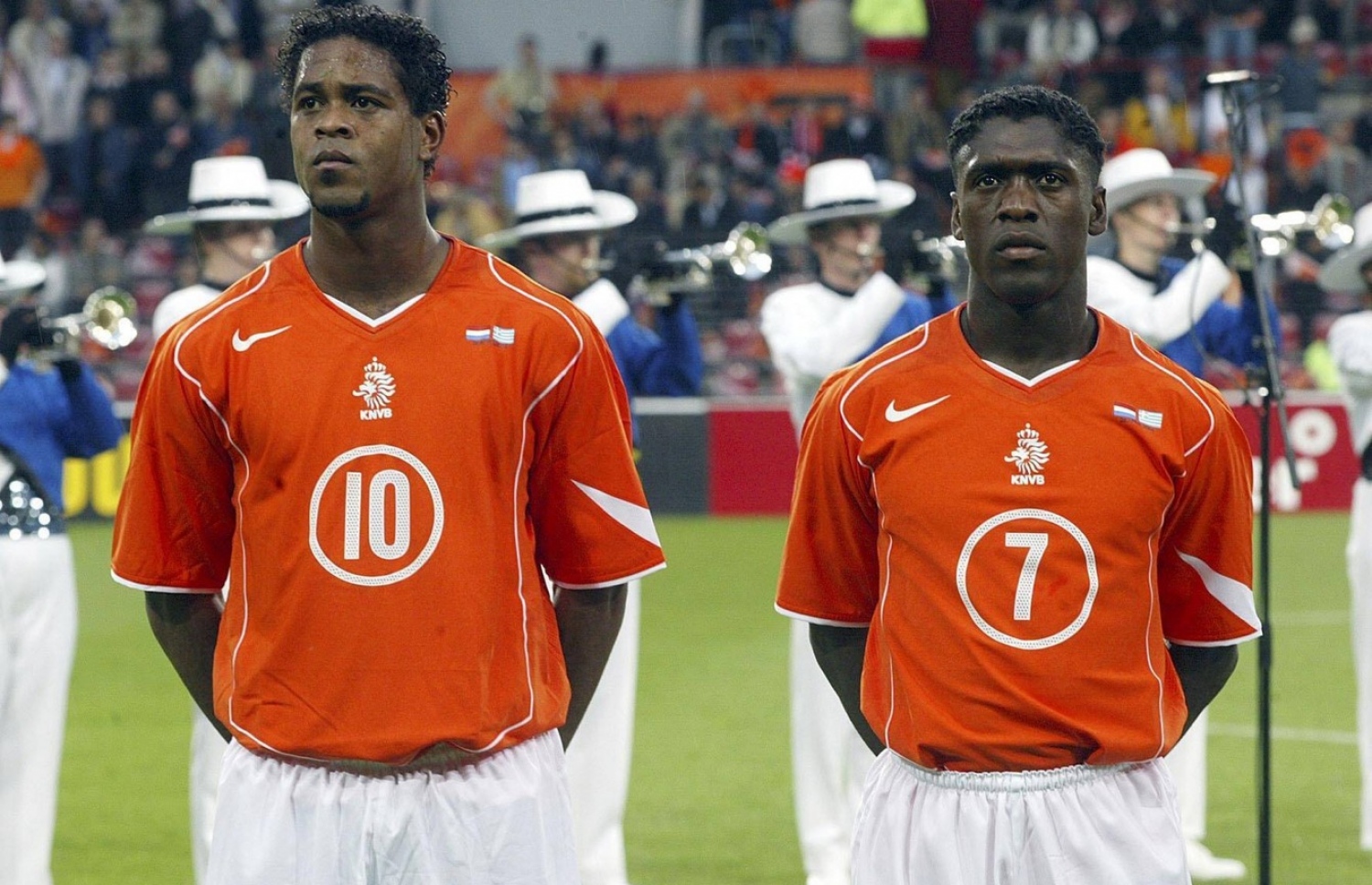 ސީޑޯފް (7) އަދި އޭނާއާއެކު ގައުމީ ޓީމަށް ކުޅުނު ކްލައިވަޓް (10)