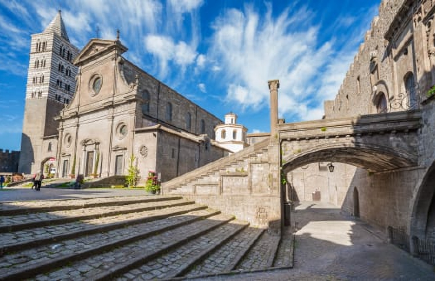 ލަޒިއޯގެ ސިޓީއެއް ކަމަށްވާ ވިޓަބޯގެ އިމާރާތެއް.-- ފޮޓޯ: އެޑޯބް ސްޓޮކް