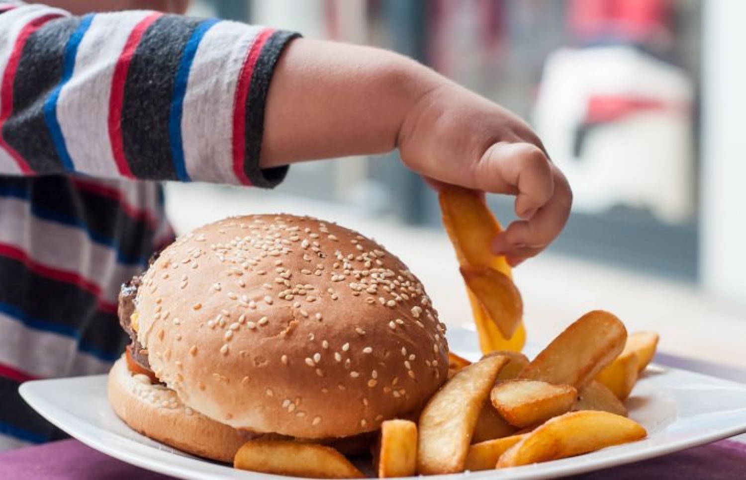 ސިއްހަތަށް ފައިދާ ހުރި ކާނާއާ ދުރުވެ ޖަންކް ފުޑްސްގެ ބާވަތްތައް ކުދިންގެ ތެރޭގައި މަގްބޫލްކަން ބޮޑު.