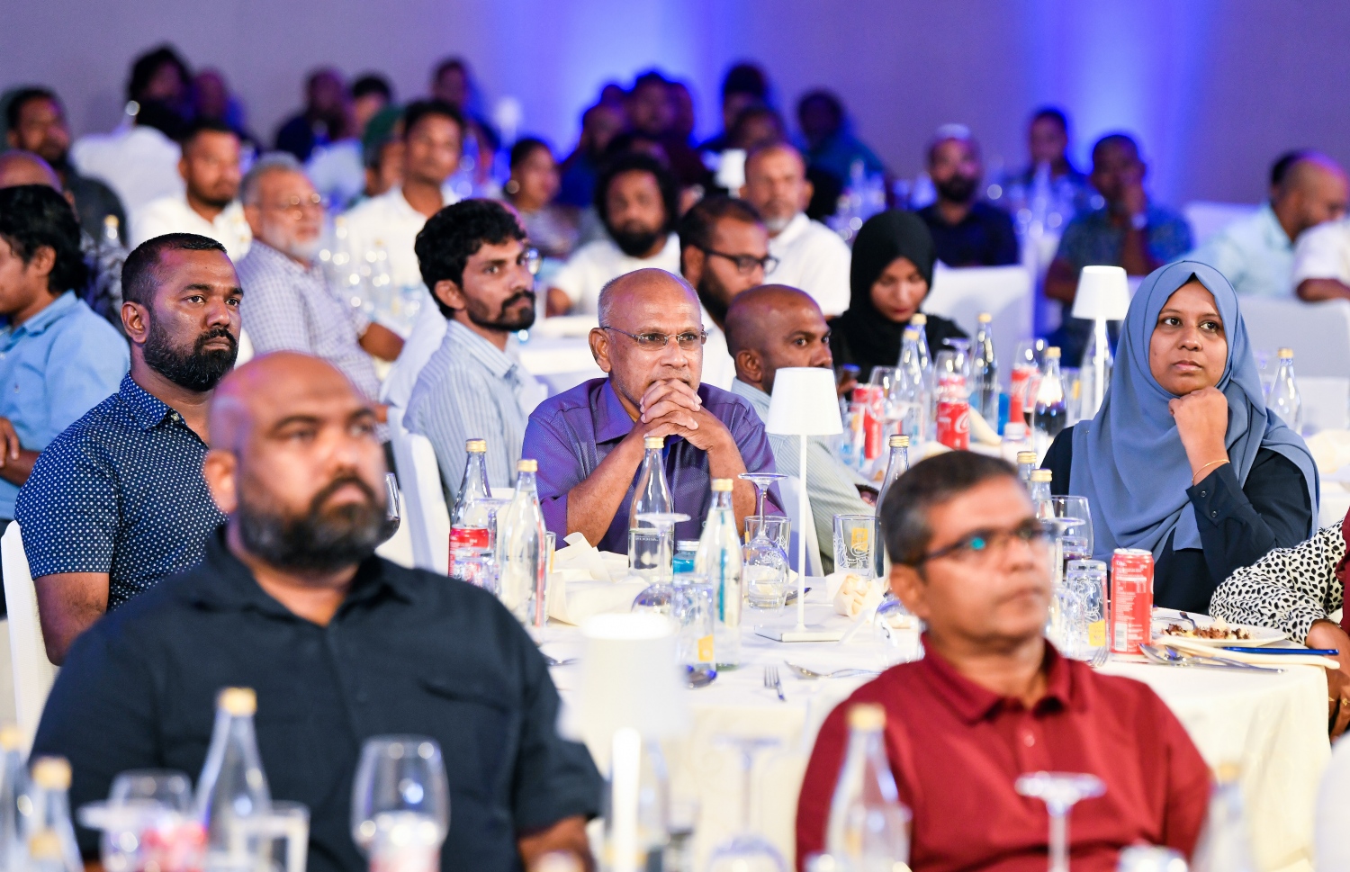 އެމްޕީއެލްގެ ޑިޖިޓަލައިޒޭޝަން ކެމްޕޭން ފެށުމުގެ ރަސްމިއްޔާތުގައި، އެ ކުންފުނީގެ ހިދުމަތް ހޯދާ ބައެއް ކުންފުނިތަކުގެ އިސް ބޭފުޅުން ބައިވެރިވެވަޑައިގަންނަވަނީ.--- ފޮޓޯ: ފަޔާޒު މޫސާ/މިހާރު