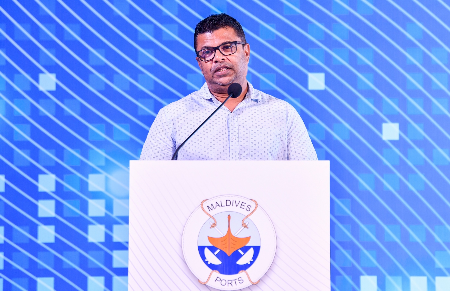 އެމްޕީއެލްގެ ސީއީއޯ ޝާހިދު އެ ކުންފުނީގެ ޑިޖިޓަލައިޒޭޝަން ކެމްޕޭނާ ގުޅޭގޮތުން ވާހަކަ ދައްކަވަނީ-- ފޮޓޯ: ފަޔާޒު މޫސާ/މިހާރު