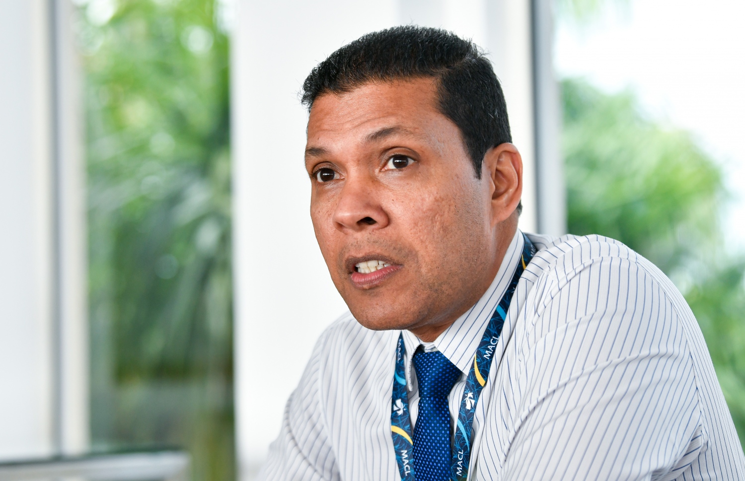 އެމްއޭސީއެލްގެ އެކްޓިން އެމްޑީ ތޯހާ މިދިޔަ ބުރާސްފަތި ދުވަހު "މިހާރު" އާ ވާހަކަ ދައްކަވަނީ.---ފޮޓޯ: ފަޔާޒު މޫސާ| މިހާރު