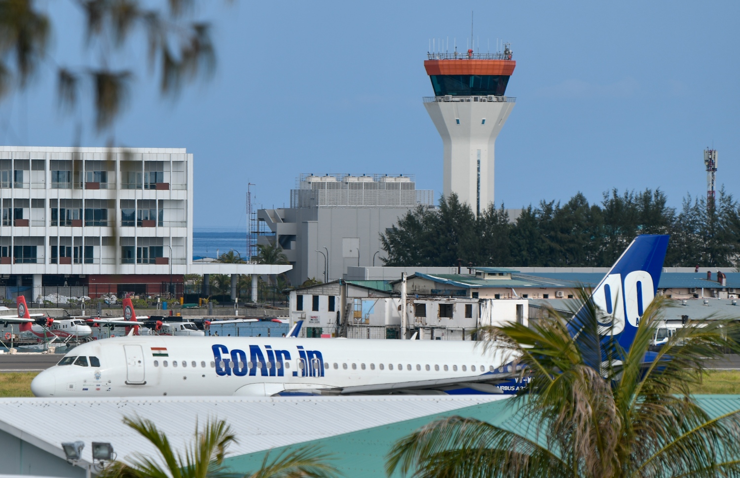 ވެލާނާ އިންޓަނޭޝަނަލް އެއާޕޯޓަށް މިދިޔަ ބުރާސްފަތި ދުވަހު ގޯއެއާގެ ބޯޓެއް ޖައްސާފައި: މި ތަން އެންމެ ޒަމާނީ އެއާޕޯޓަކަށް ބަދަލުކުރުމުގެ މަސައްކަތް ވަރަށް ހަލުވިކޮށް ކުރިއަށް އެބަގެންދޭ.---ފޮޓޯ: ފަޔާޒު މޫސާ| މިހާރު