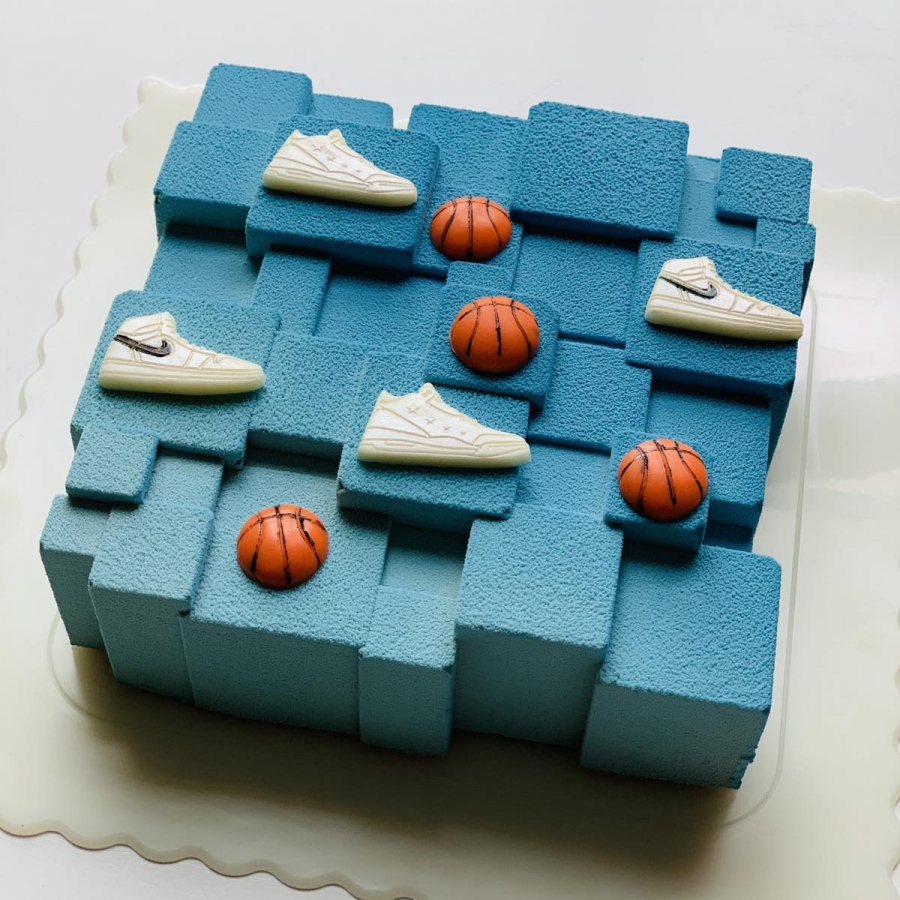 ޝިޒޫ އަޅާފައިވާ ކޭކެއް.