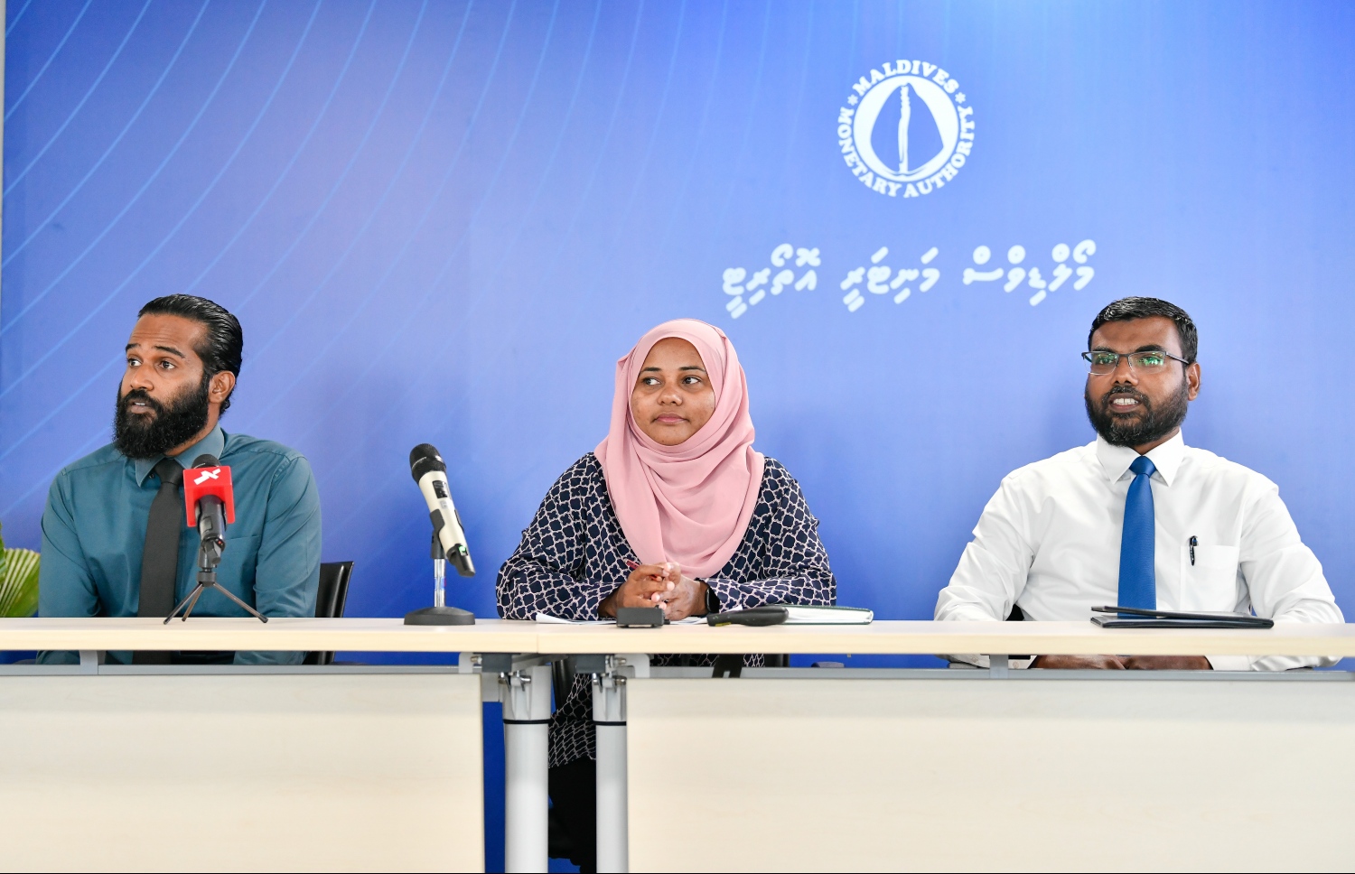 އެމްއެމްއޭއިން ޗެކް ބޭނުން ކުރުން މަދު ކުރަން އަޅާނެ ފިޔަވަޅުުތައް އިއުލާނުކުރަން ބޭއްވި ޕްރެސް ކޮންފަރެންސް--ފައިލް ފޮޓޯ: ނިޝާން އަލީ/ މިހާރު