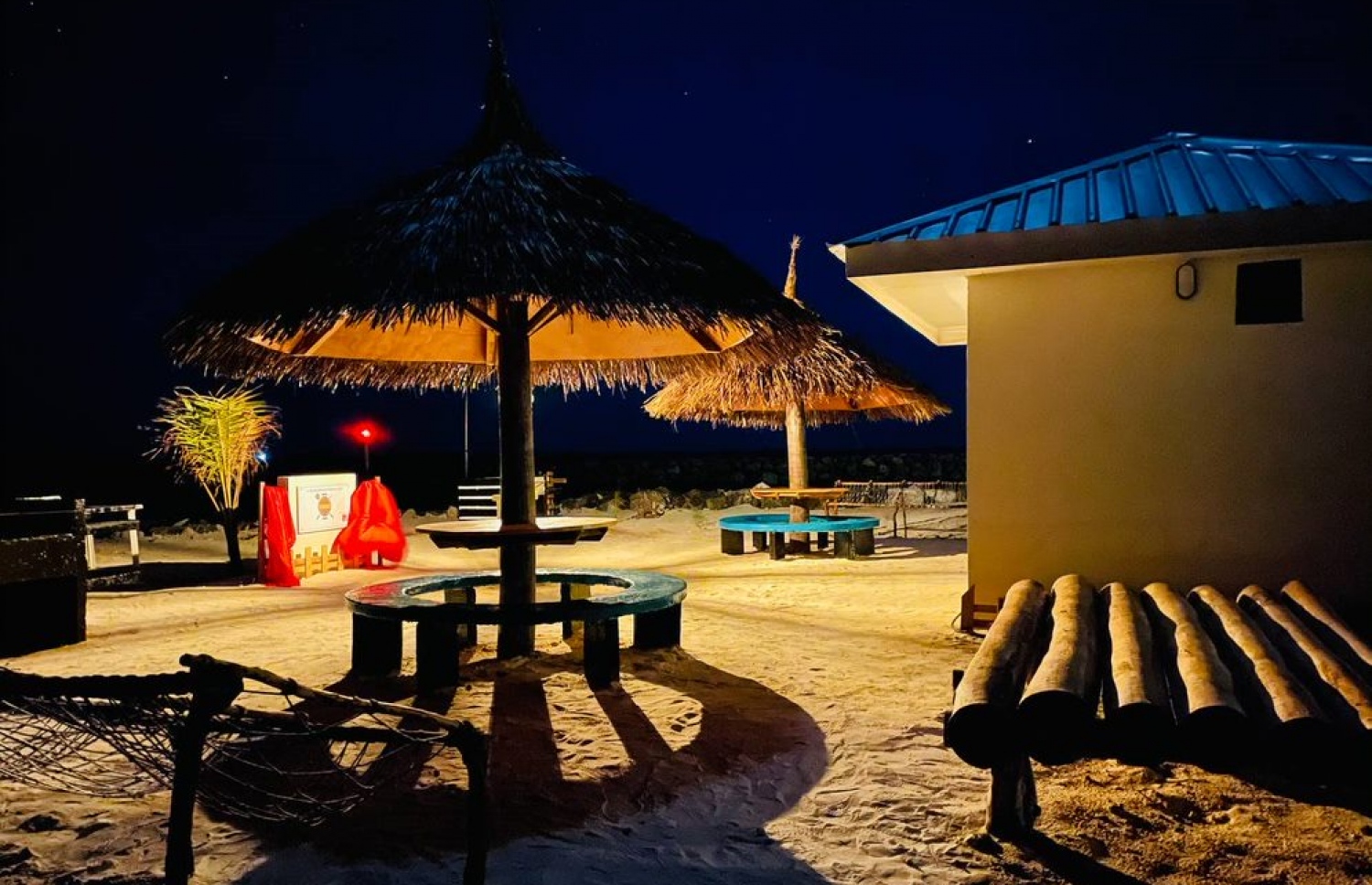 ކޮމިއުނިޓީ ފަންޑުގެ އެހީގައި ހެނބަދޫގައި ހެދި ޕިކްނިކް ސަރަހައްދު-- ފޮޓޯ: ބީއެމްއެލް