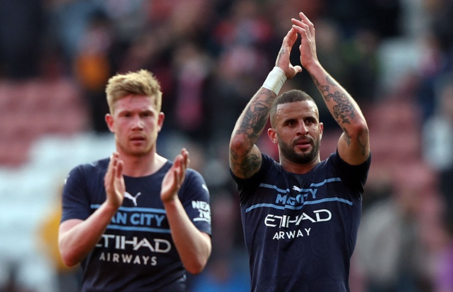 އެފްއޭ ކަޕް ކުއާޓާ ފައިނަލް މެޗަށް ފަހު ވޯކާ އާއި ޑިބްރޭނާ.-- ފޮޓޯ: ރޮއިޓާސް