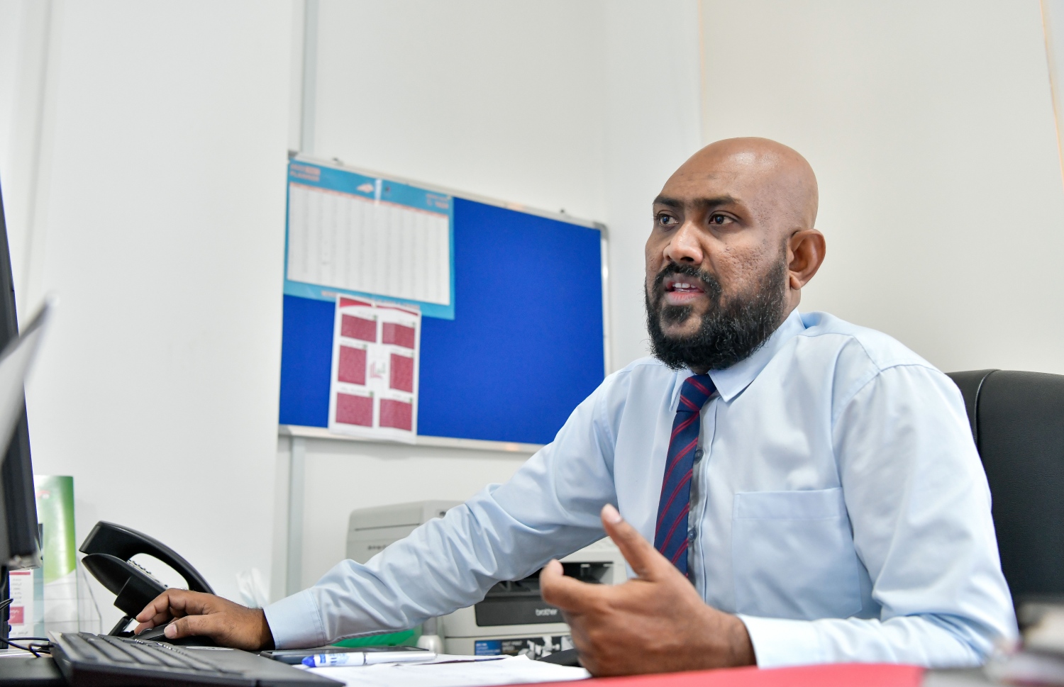 ޝާމިލް "މިހާރު"އާ ވާހަކަ ދައްކަވަނީ: އެމްއެމްޕީއާރުސީގެ ހިޔާނާތް ތަހުގީގު ކުރަން 12 އިންވެސްޓިގޭޓަރުންނާ ހަވާލުކޮށްފައިވާ ކަމަށް ވިދާޅުވި. -- ފޮޓޯ: ފަޔާޒް މޫސާ | މިހާރު