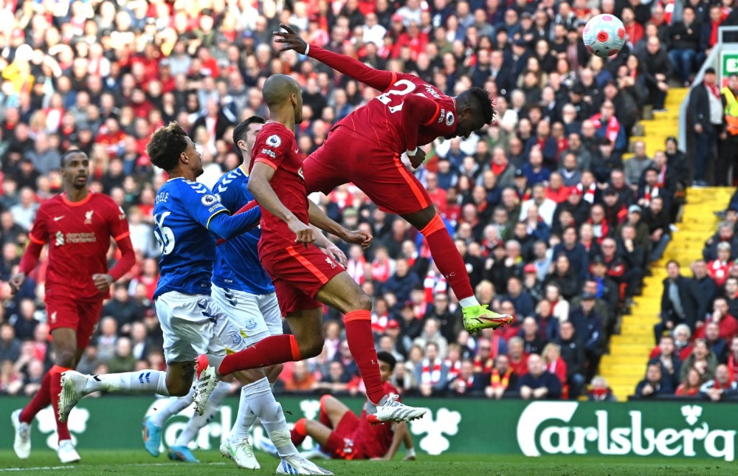 އޮރީގީ އެވަޓަން ކޮޅަށް މިރޭ ލިވަޕޫލްގެ ދެވަނަ ލަނޑު ޖަހަނީ.-- ފޮޓޯ: އޭއެފްޕީ