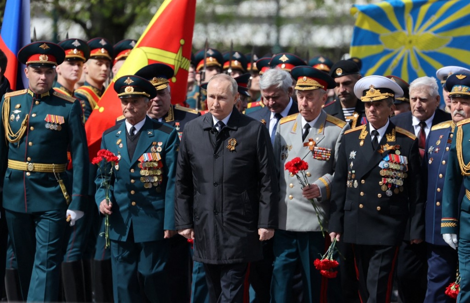 ރަޝިޔާގެ ވިކްޓަރީ ދުވަސް ފާހަގަ ކުރުމަށް މޮސްކޯގައި ބޭއްވި ހަފުލާގައި އެ ގައުމުގެ ރައީސް ލަމީޑިއާ ޕުޓިން ބައިވެރިވެ ވަޑައިގަންނަވަނީ.-- ފޮޓޯ: އޭއެފްޕީ