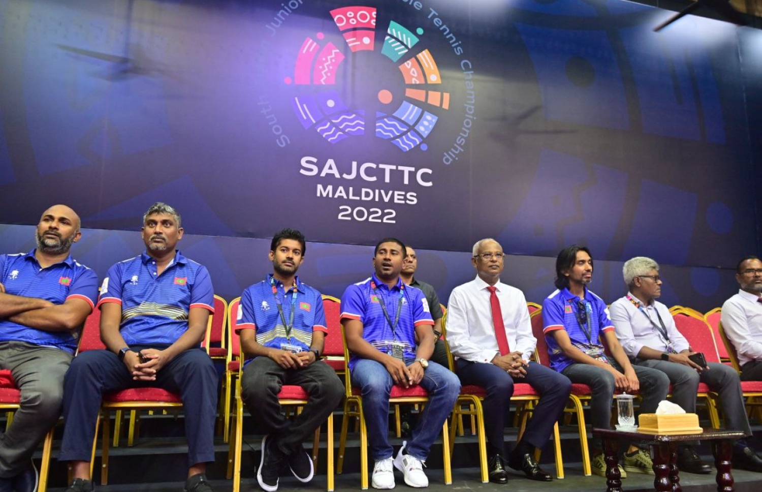 އިއްޔެ ހެނދުނު ރާއްޖެ ކުޅުނު މެޗުތައް ބައްލަވާ ލެއްވުމަށް ރައީސް އިބްރާހިމް މުހައްމަދު ސޯލިހް ވަޑައިގެން: ބައެއް ކުޅިވަރު އެސޯސިއޭޝަންތަކުގެ ވެރިން ވެސް ވަޑައިގެންނެވި