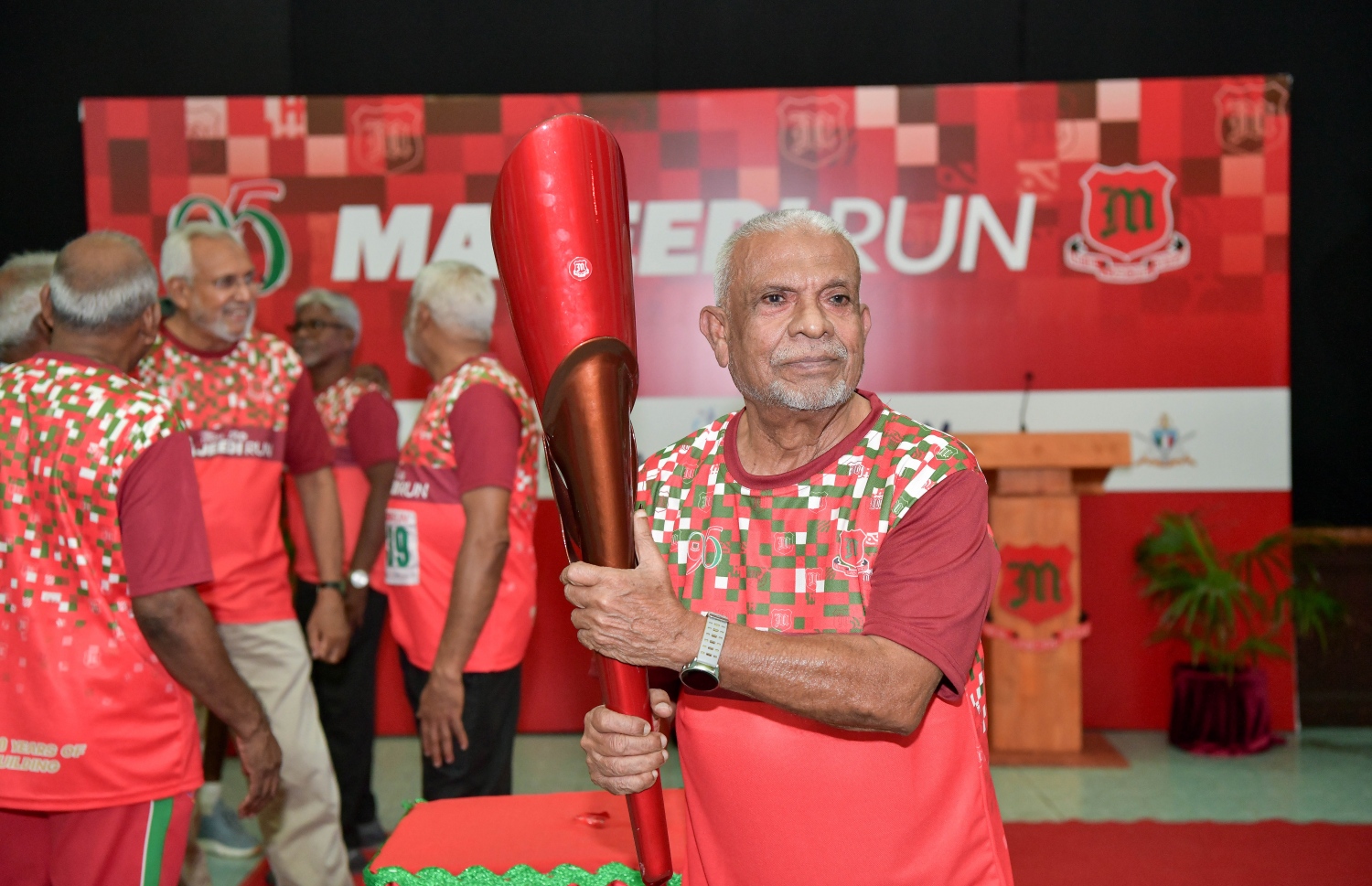 މަޖީދިއްޔާ ސްކޫލްގެ 95 ވަނަ އަހަރީ ދުވަސް ފާހަގަކުރަން 95 ގަޑިއިރުގެ ދުވުން ފެށުމަށް ބޭއްވި ރަސްމިއްޔާތުގެ ތެރެއިން.-- ފޮޓޯ: ނިޝާން އަލީ /މިހާރު