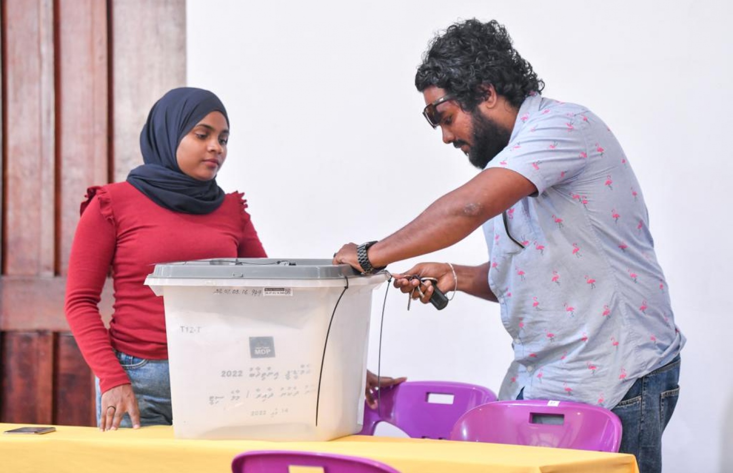 އެމްޑީޕީގެ ޗެއާޕާސަން އިންތިހާބުގެ ވޯޓުލް ފެށުމަށް ތައްޔާރުވަނީ. -- ފޮޓޯ: ފަޔާޒް މޫސާ/މިހާރު