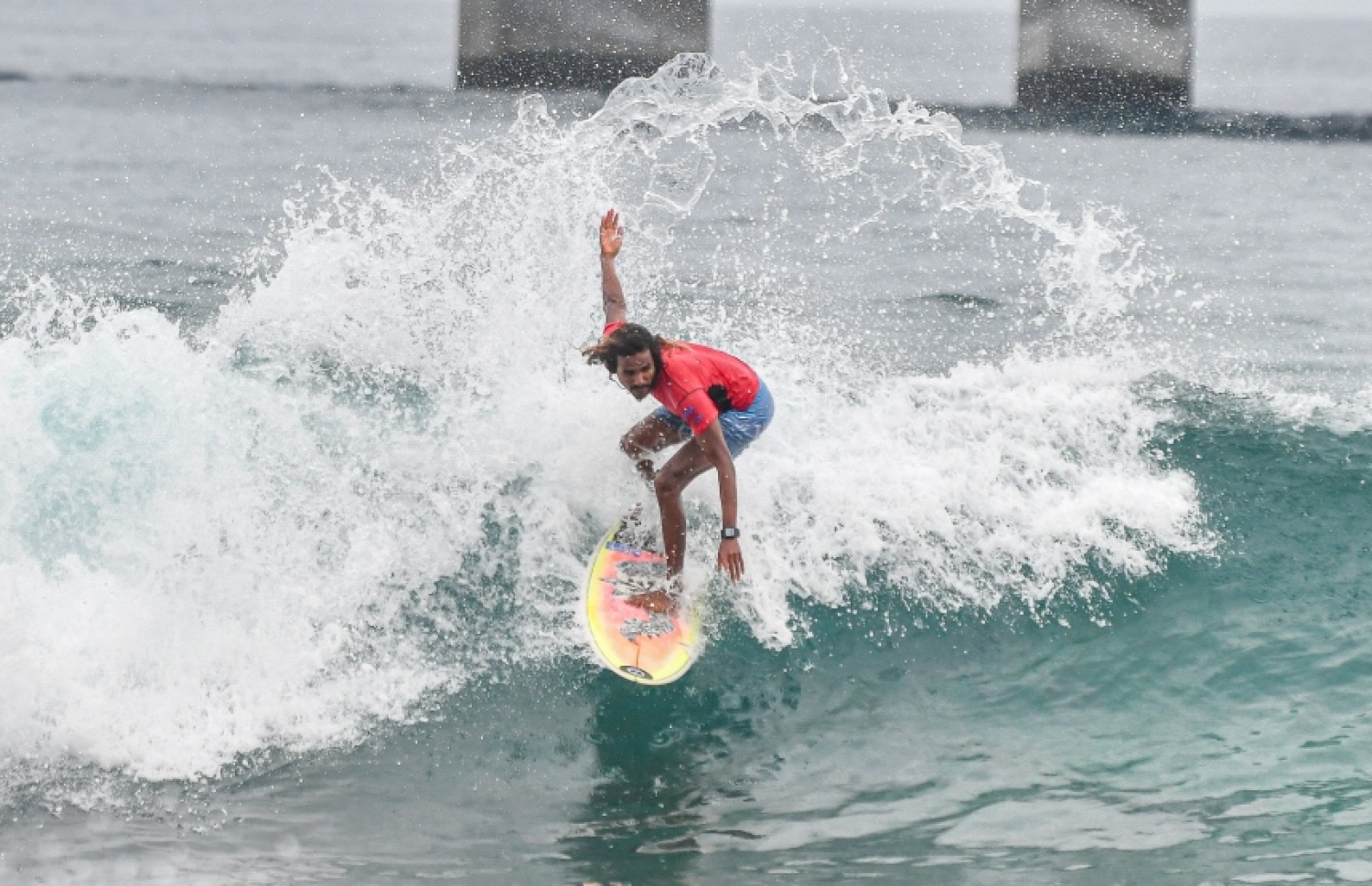 ސްމައިލީ ކުރިން ބޭއްވި މުބާރާތެއްގައި ރާޅާ އަޅަނީ --- ފައިލް ފޮޓޯ: ފަޔާޒު މޫސާ | މިހާރު